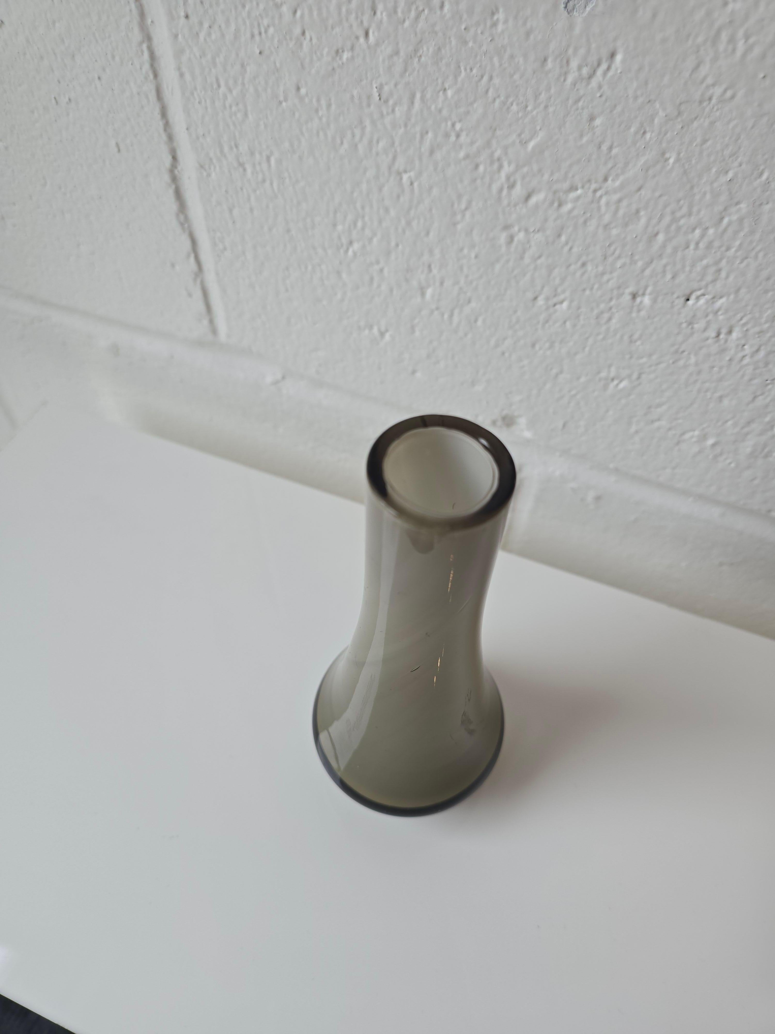 Sconosciuto Vaso a doppio strato in vetro fumé stile Empoli Bud in vendita