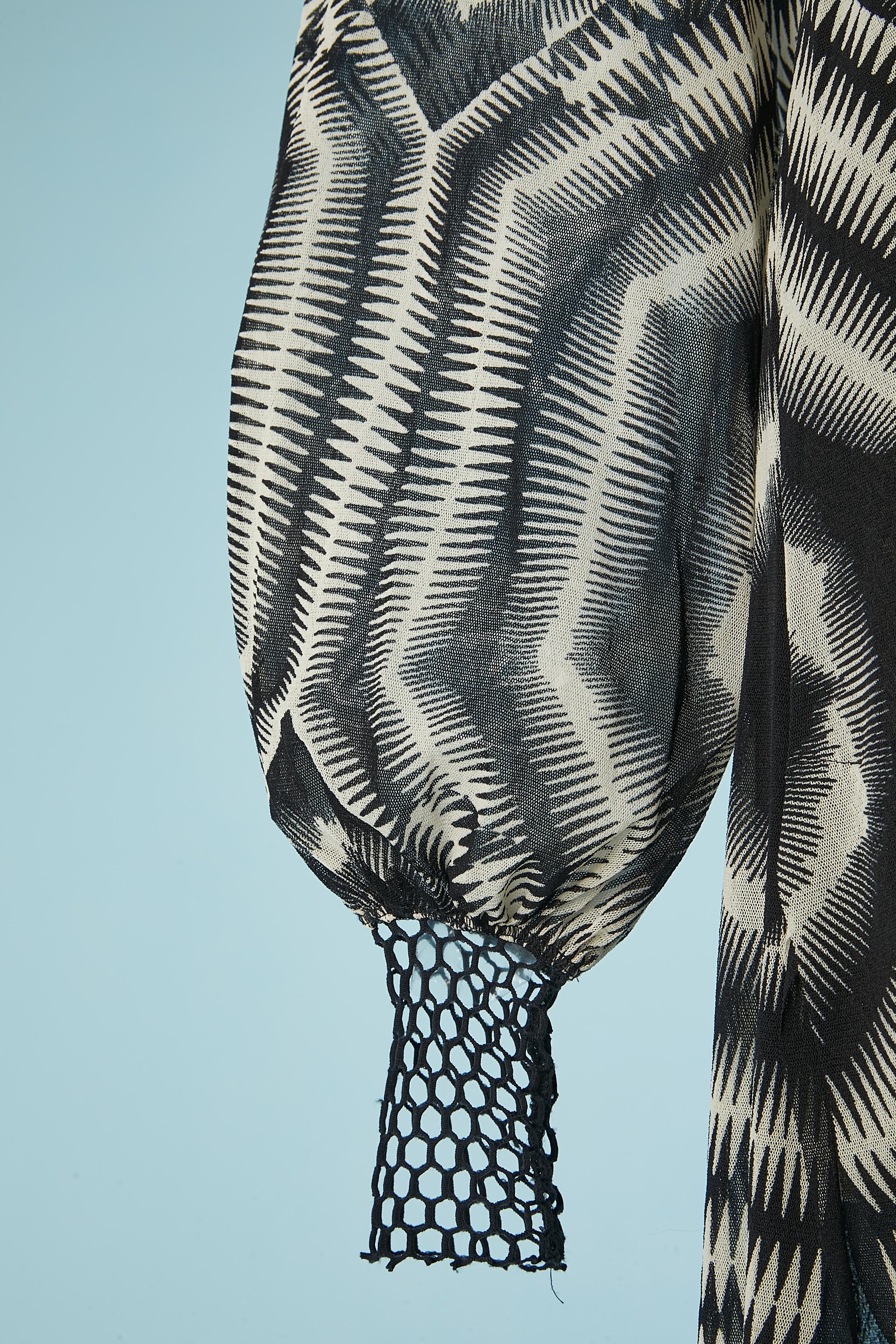 Noir Tunique en tulle de nylon à double épaisseur avec motif graphique Jean-Paul Gaultier Soleil  en vente
