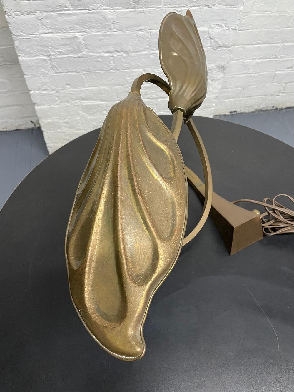 Double Leaf Brass Lamp by Tomasso Barbi for Carlos Giorgi In Good Condition For Sale In New York, NY