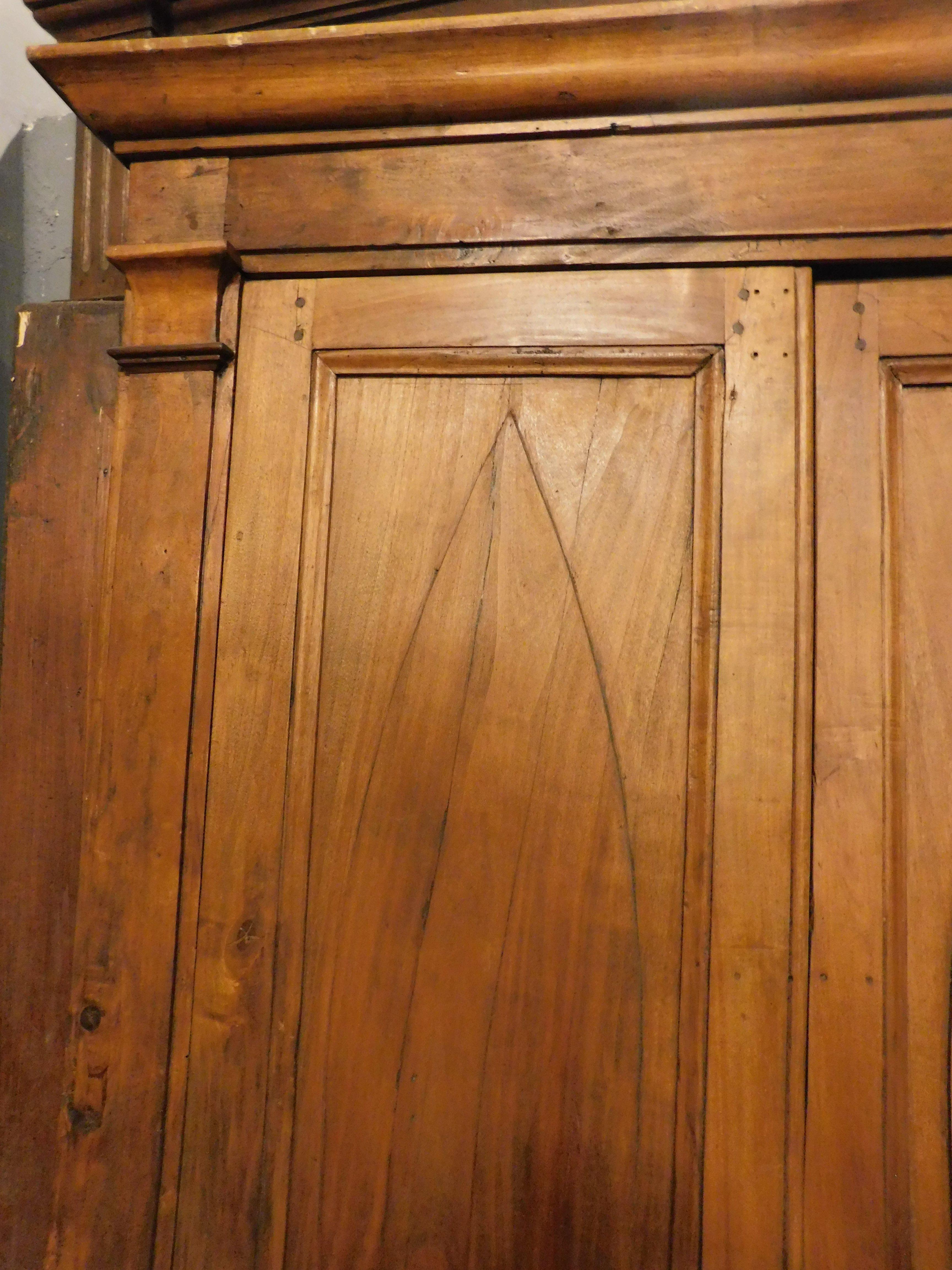 19th Century Double-leaf door, in poplar wood with carved panels and frame, Italy For Sale