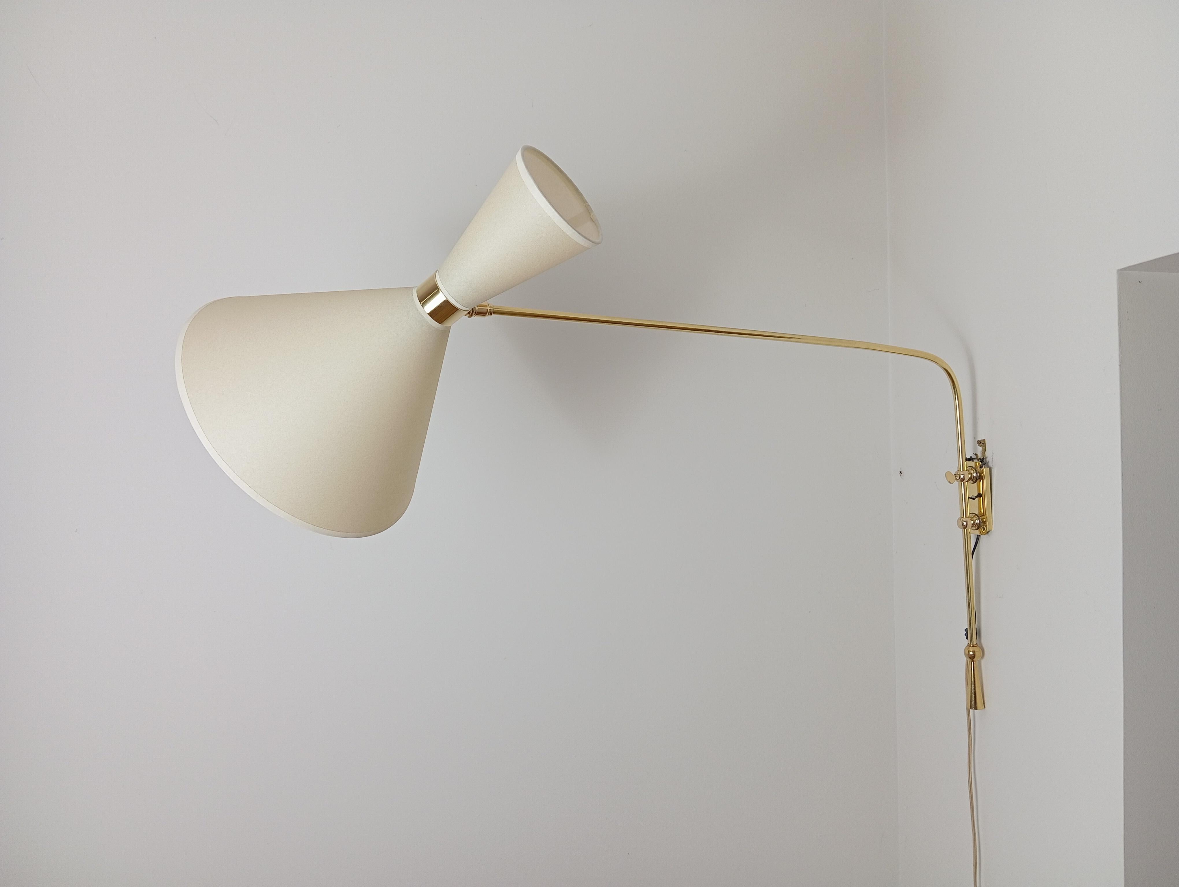 Double light wall bracket, oriantable, Maison Lunel Circa 1950 For Sale 4