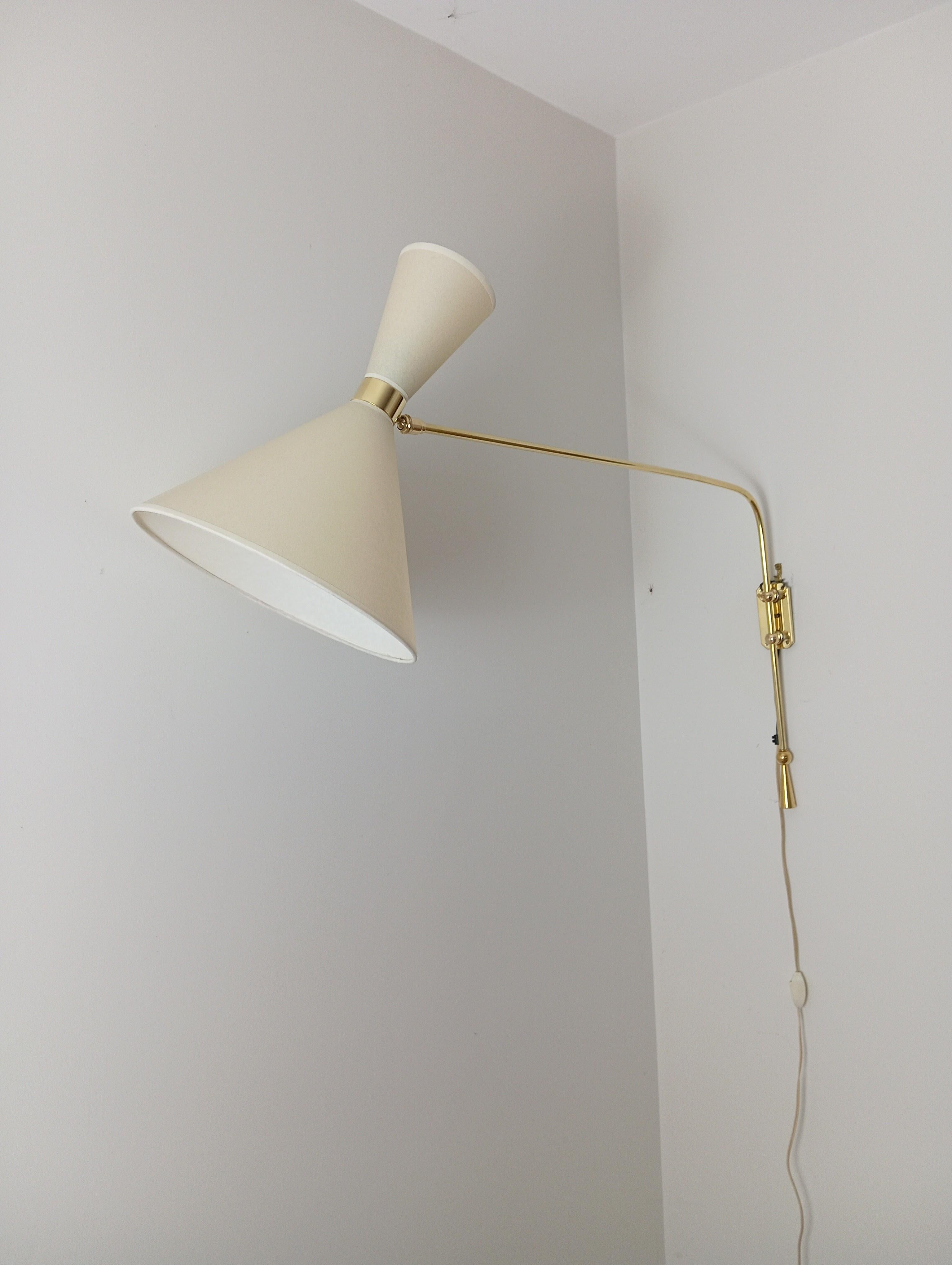 Double light wall bracket, oriantable, Maison Lunel Circa 1950 In Excellent Condition For Sale In Saint-Ouen, FR