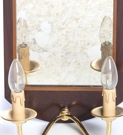 Double-light wall mirror
