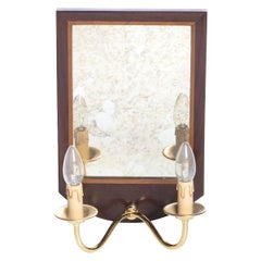 Double-light wall mirror