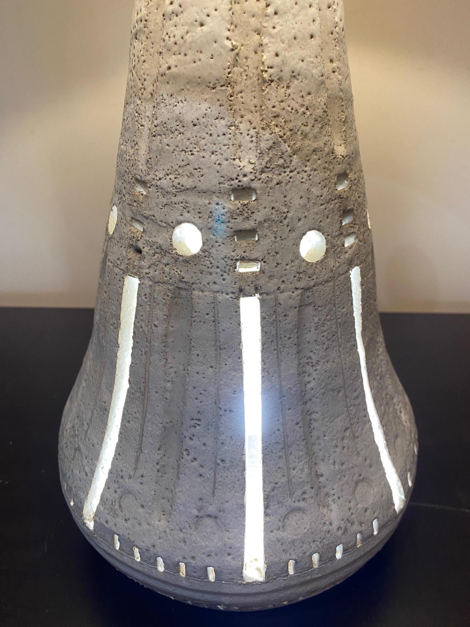 Milieu du XXe siècle Lampe à double éclairage en céramique Vallauris, 1960