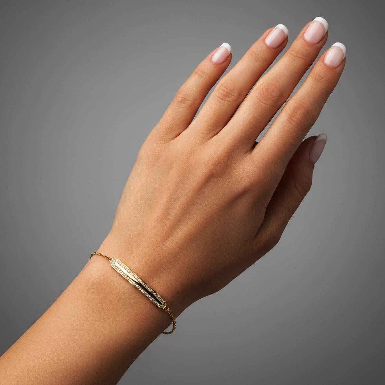 Moderne Bracelet double ligne en or jaune 14K (ou 18k sur demande) avec barre de diamants en vente