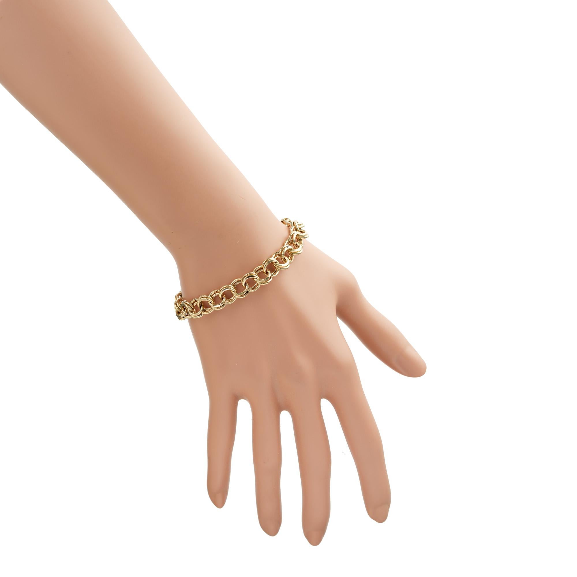 14 Karat Gelbgold Charm-Armband mit doppelten Gliedern im Angebot 1