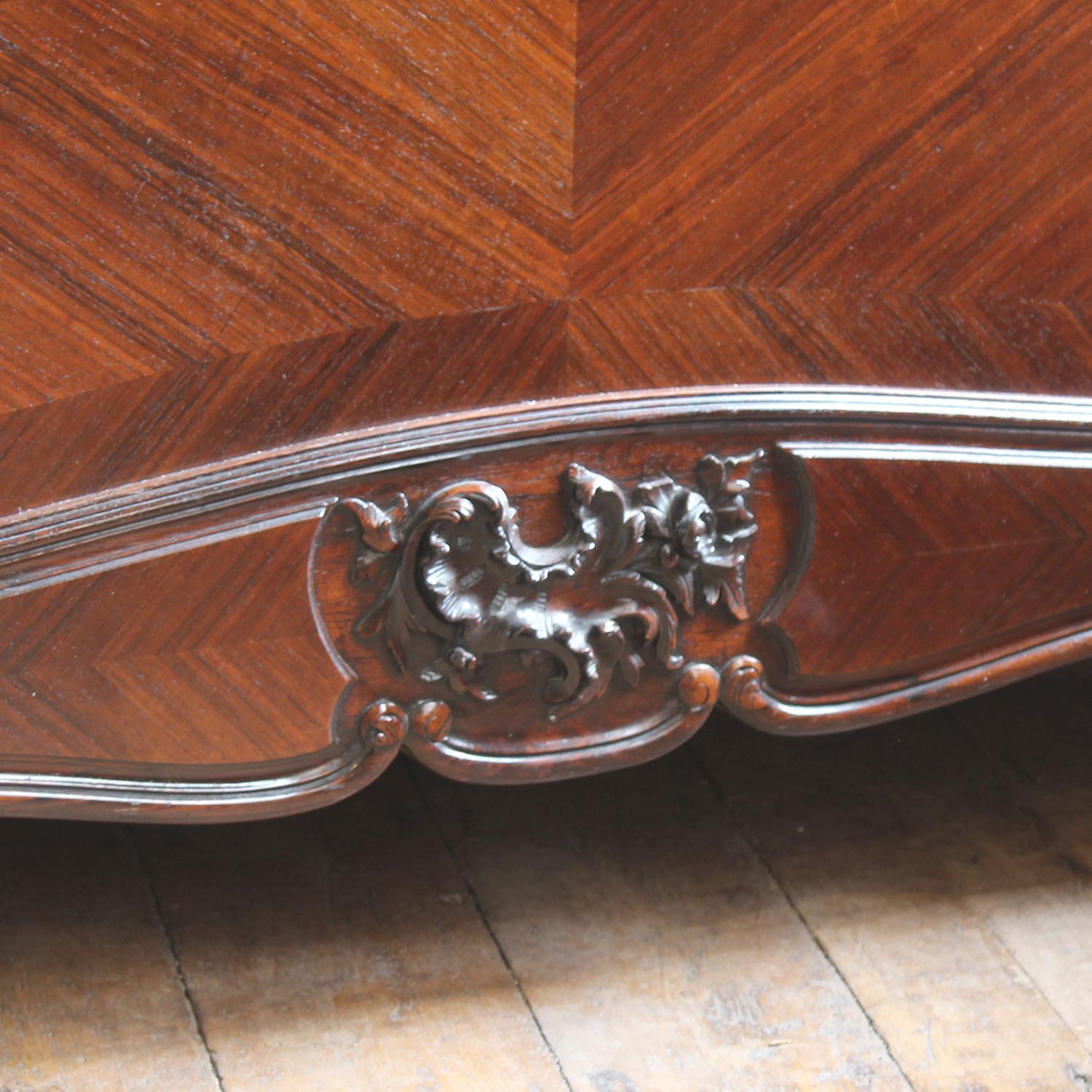 Double Louis XV Antique Bed - WD63 In Good Condition In Wrexham, GB