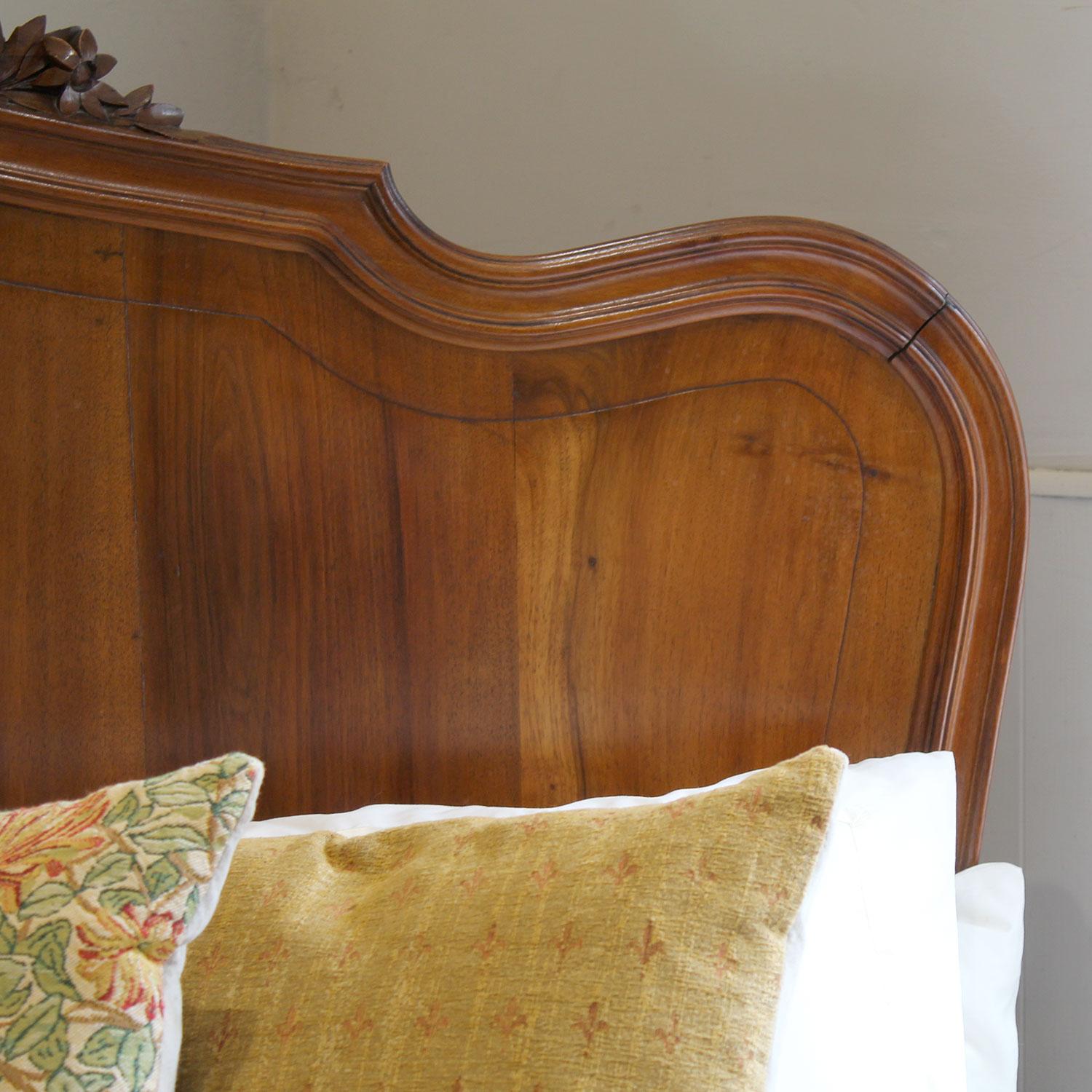 Double Louis XV Style Platform Antique Bed in Walnut - WD58 1