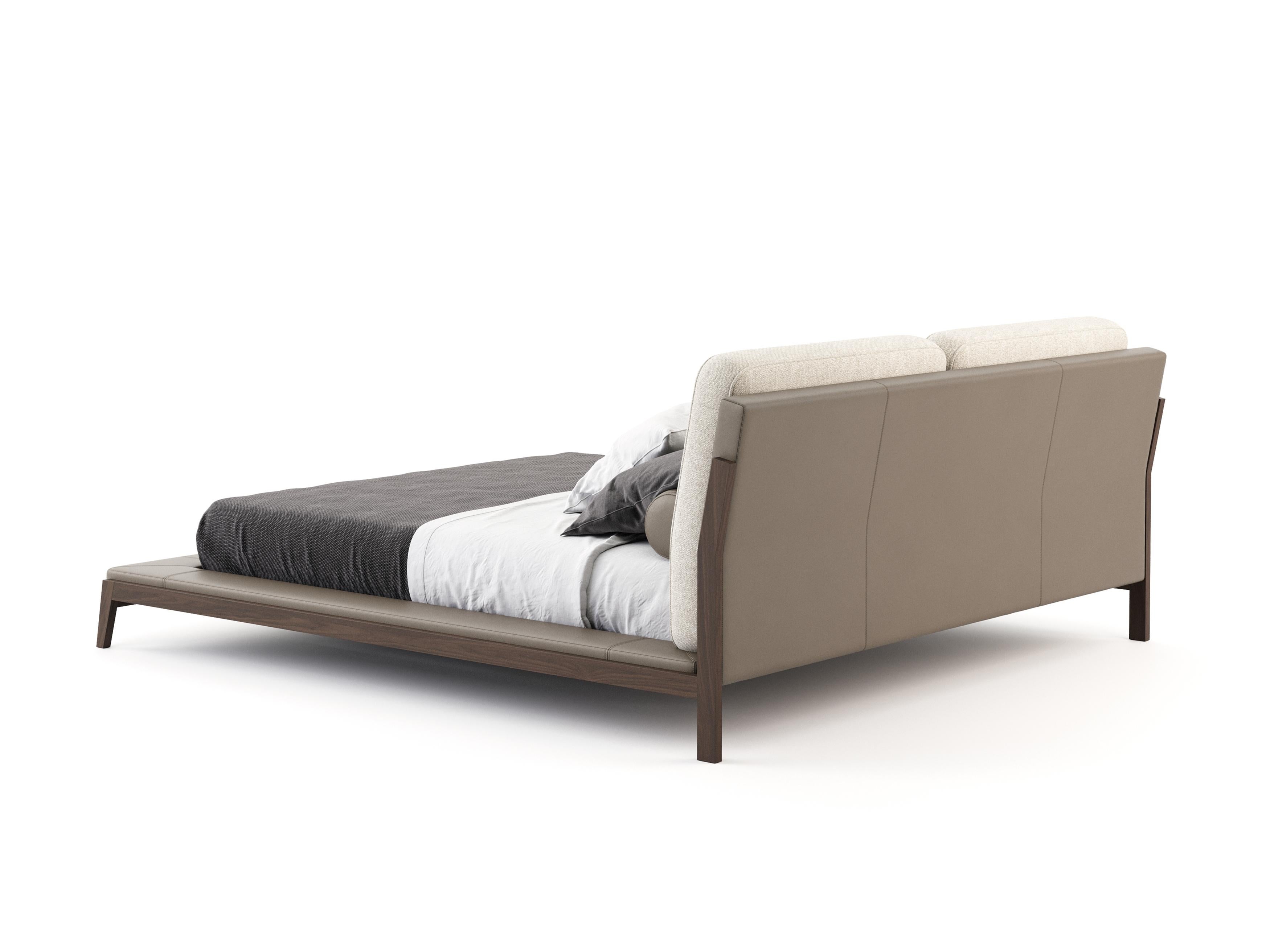 Double Modern Milos Bed Made with Walnut and Leather, Handmade by Stylish Club In New Condition For Sale In Seroa, PT