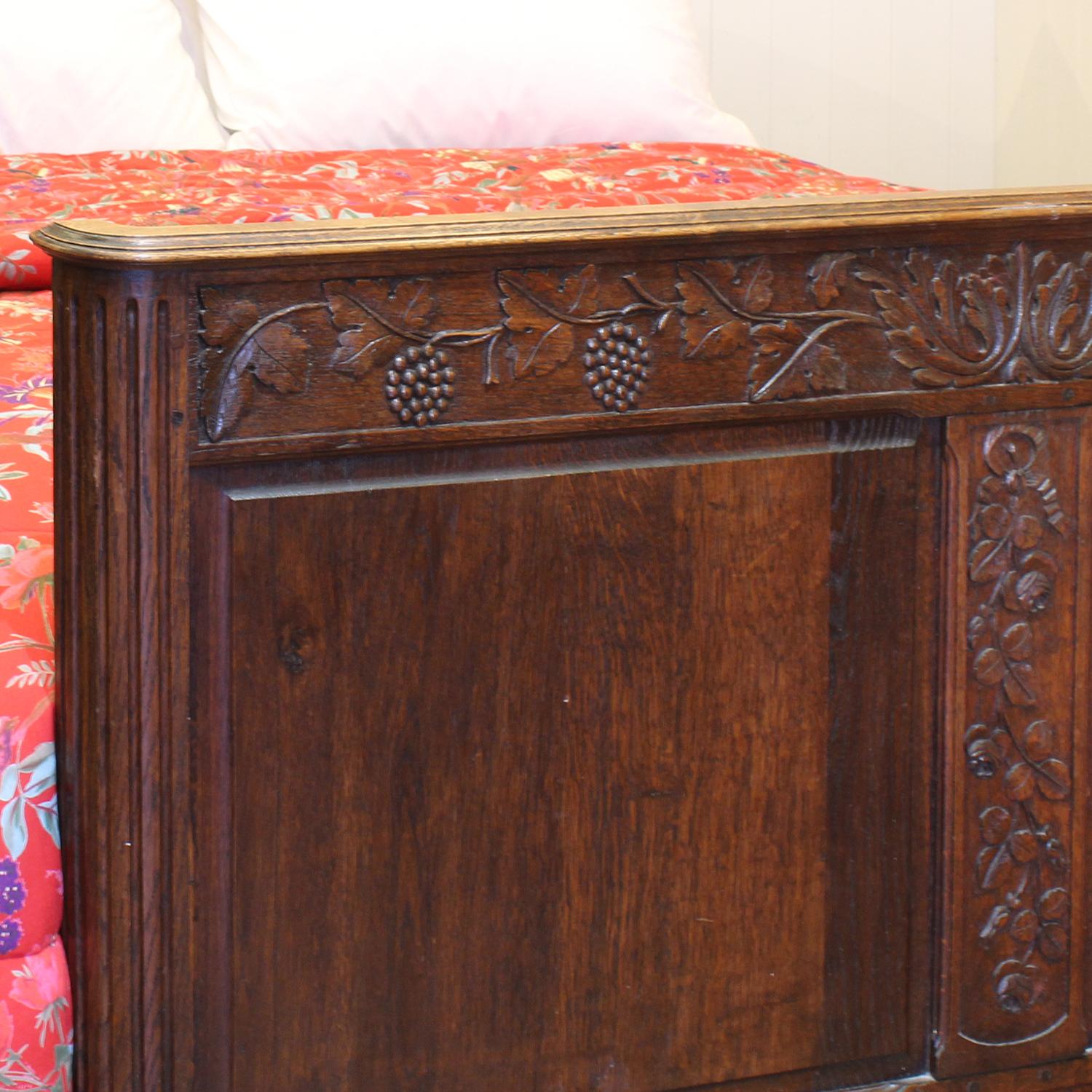 Double Oak Country Antique Bed - WD54 In Good Condition In Wrexham, GB
