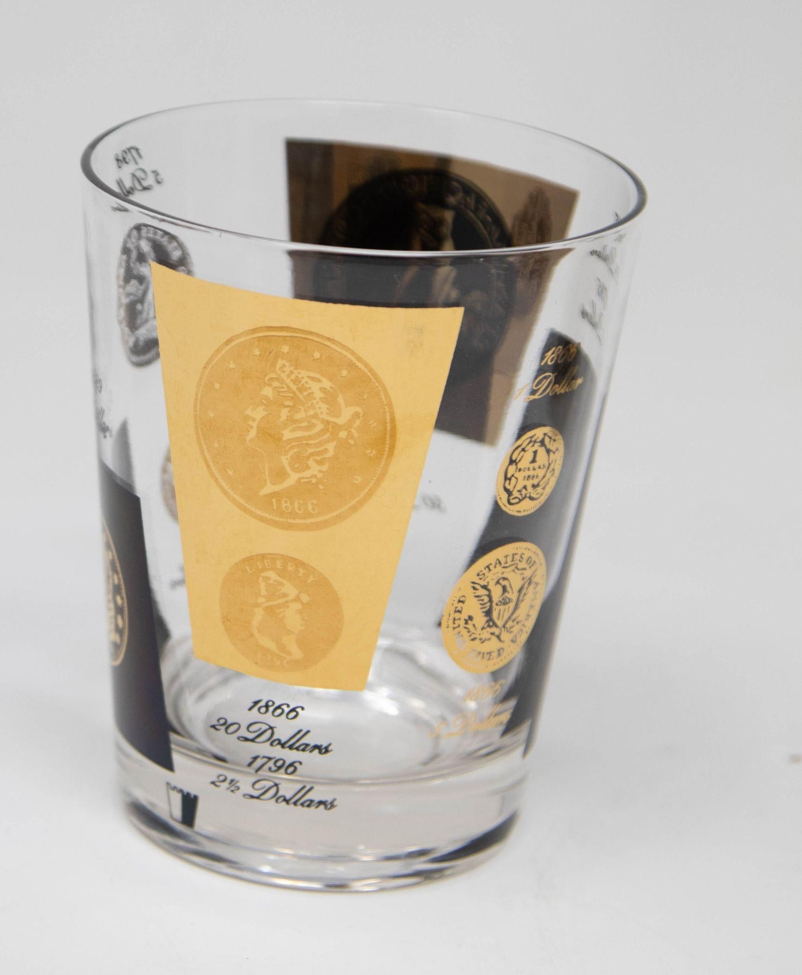 Vetro artistico Set di 4 bicchieri da bar Double Old Fashioned Gold and Black Coin di CERA 1960s in vendita