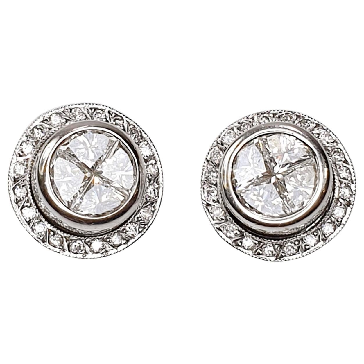 Clous d'oreilles en or blanc 18 carats avec diamants de 2 carats en double option en vente