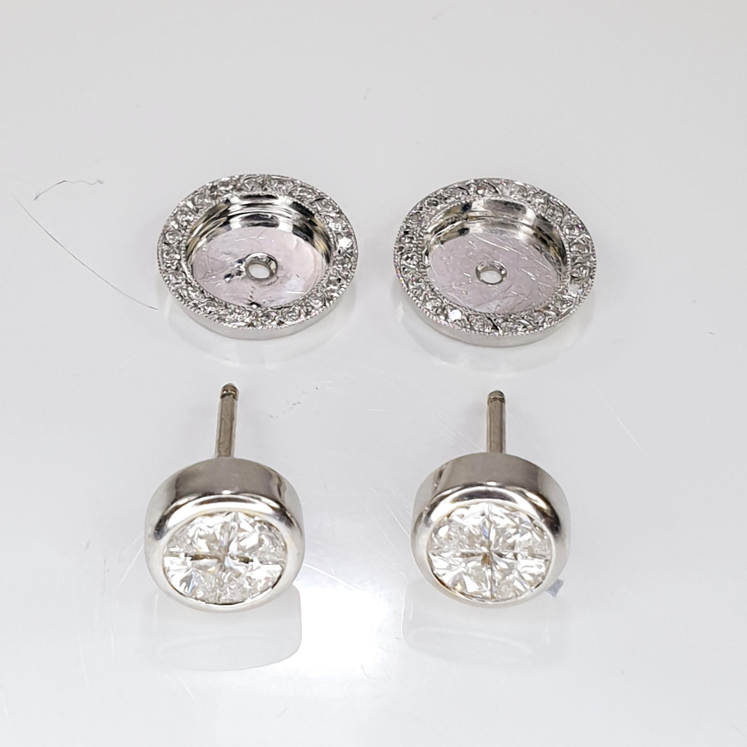Contemporain Clous d'oreilles en or blanc 18 carats avec diamants de 2 carats en double option en vente