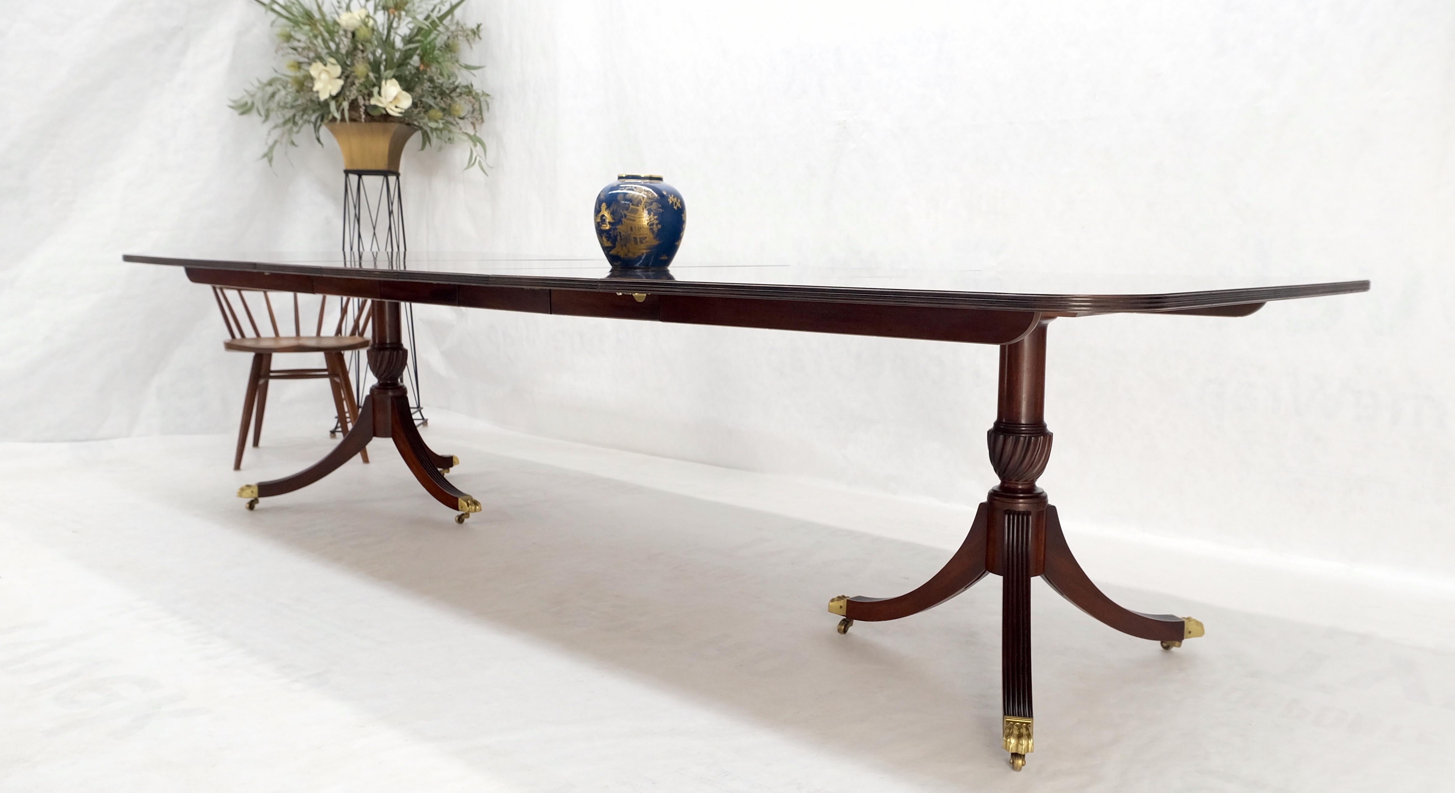 Double Pedestal 4 Leafs Banded Mahogany Dining Table by Kittinger Mint! For Sale 2