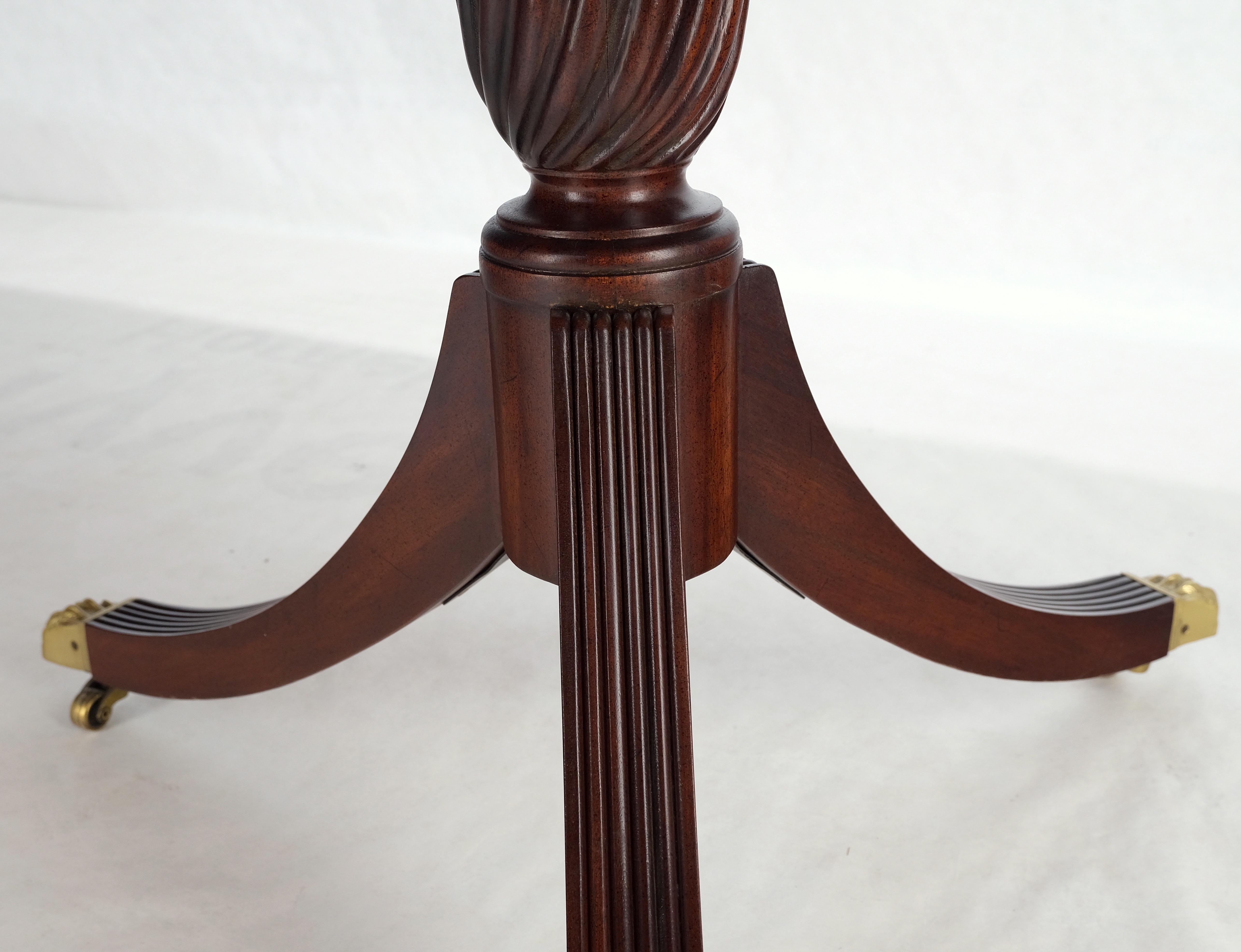 Double Pedestal 4 Leafs Banded Mahogany Dining Table by Kittinger Mint! For Sale 3