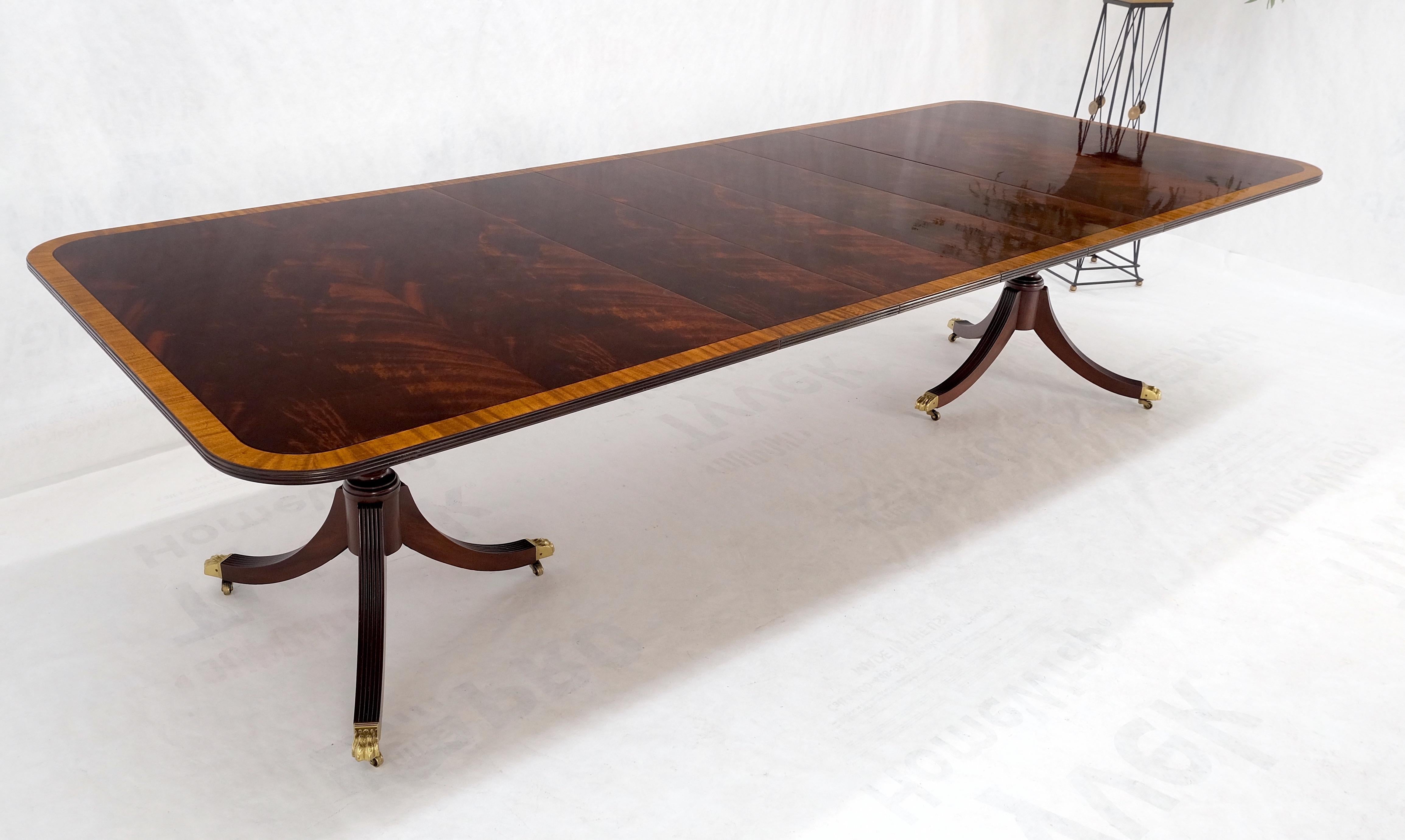 Double Pedestal 4 Leafs Banded Mahogany Dining Table by Kittinger Mint! For Sale 5