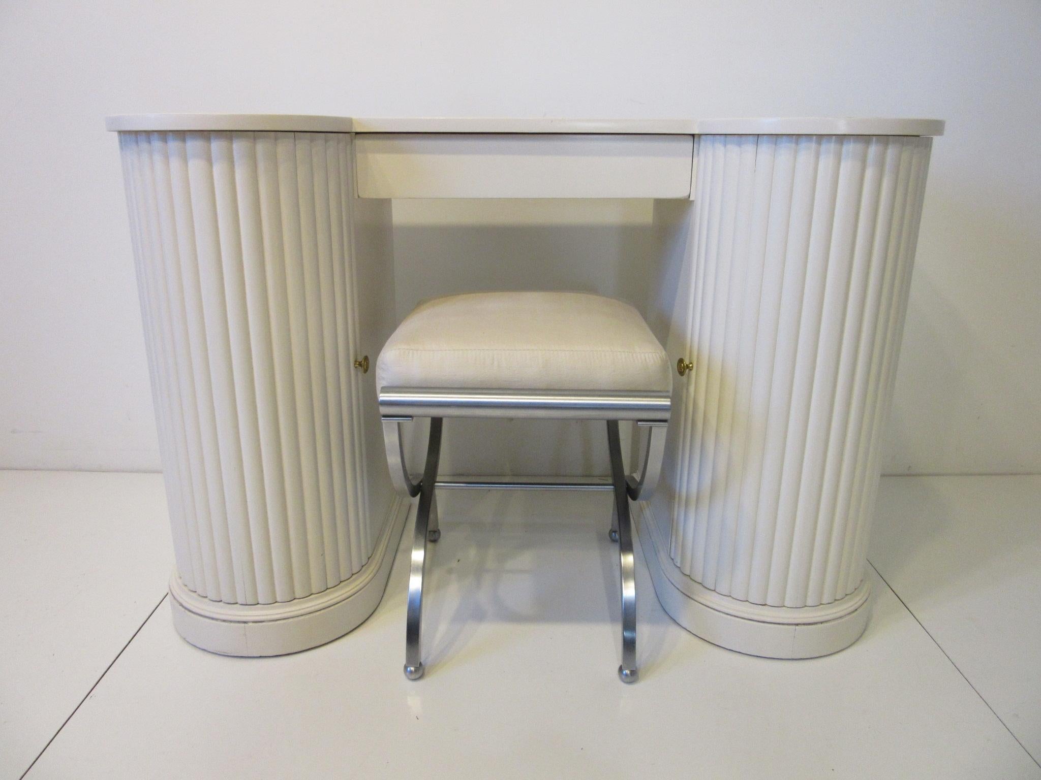 Double Pedestal Column Regency Vanity / Writing Desk by Kittinger 5