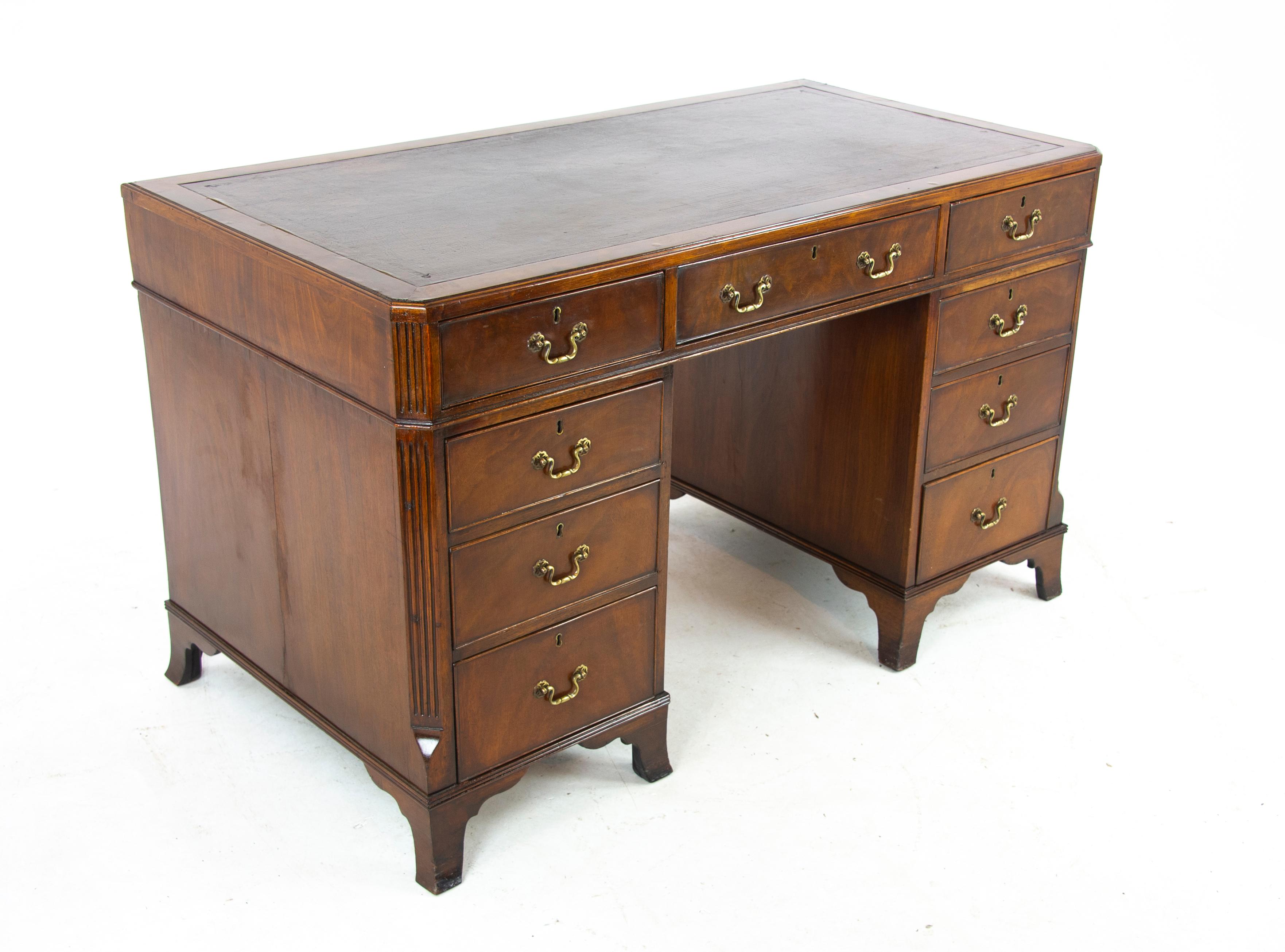 Double Pedestal Desk, Walnut Desk, Leather Top, Scotland, 1920, Antiques, B1283 (Handgefertigt)
