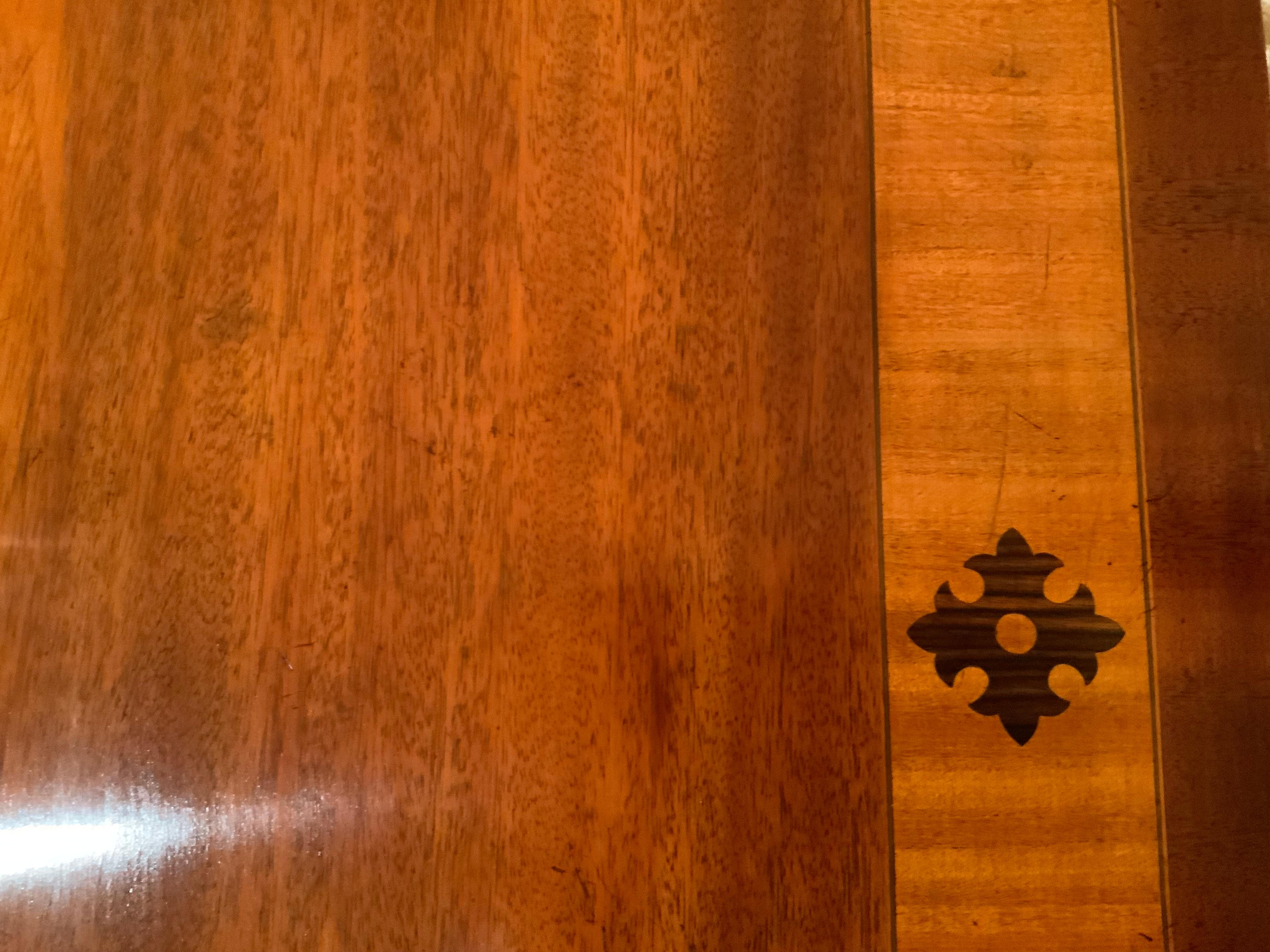 Table de salle à manger à double piédestal de style George III anglais en vente 2