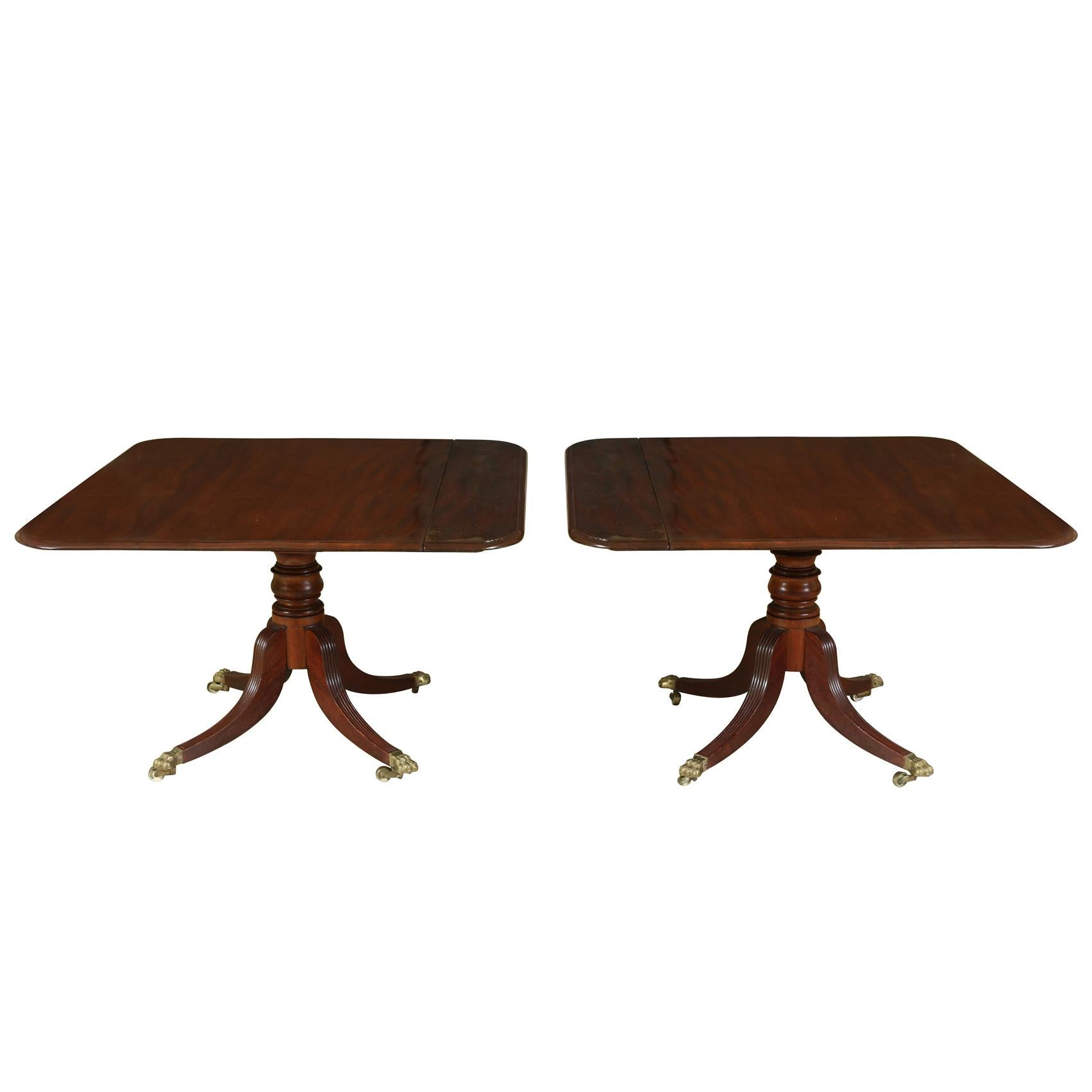 Double Pedestal Polished Mahogany Dining Table With Multiple Leaves For Sale 5