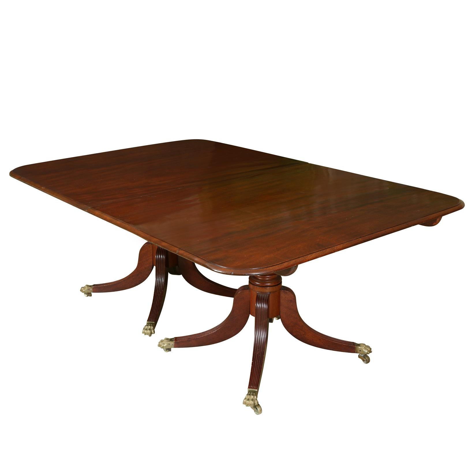 Double Pedestal Polished Mahogany Dining Table With Multiple Leaves For Sale 3