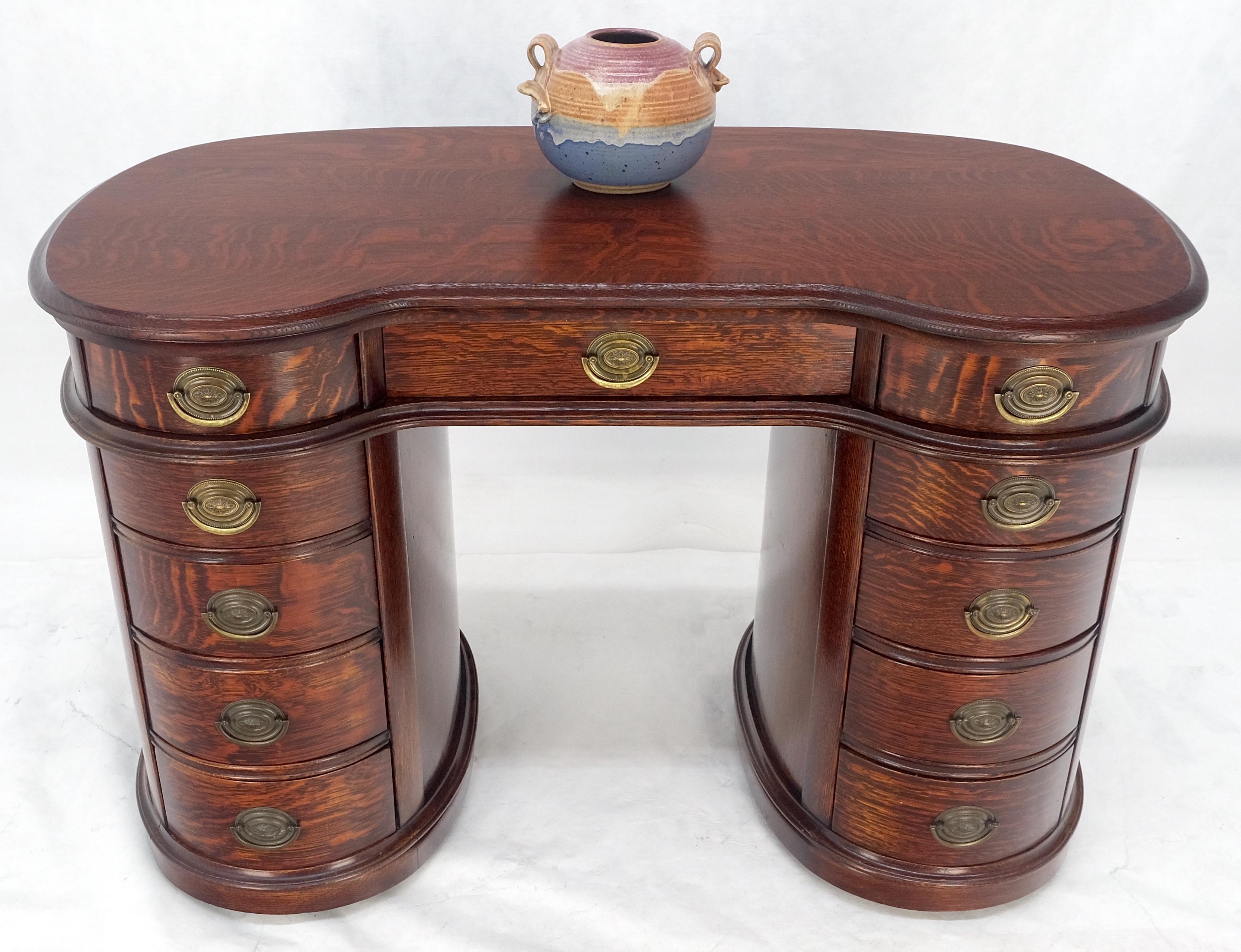 Bureau d'écriture à double piédestal en Oak Oak massif 10 tiroirs MINT ! en vente 2