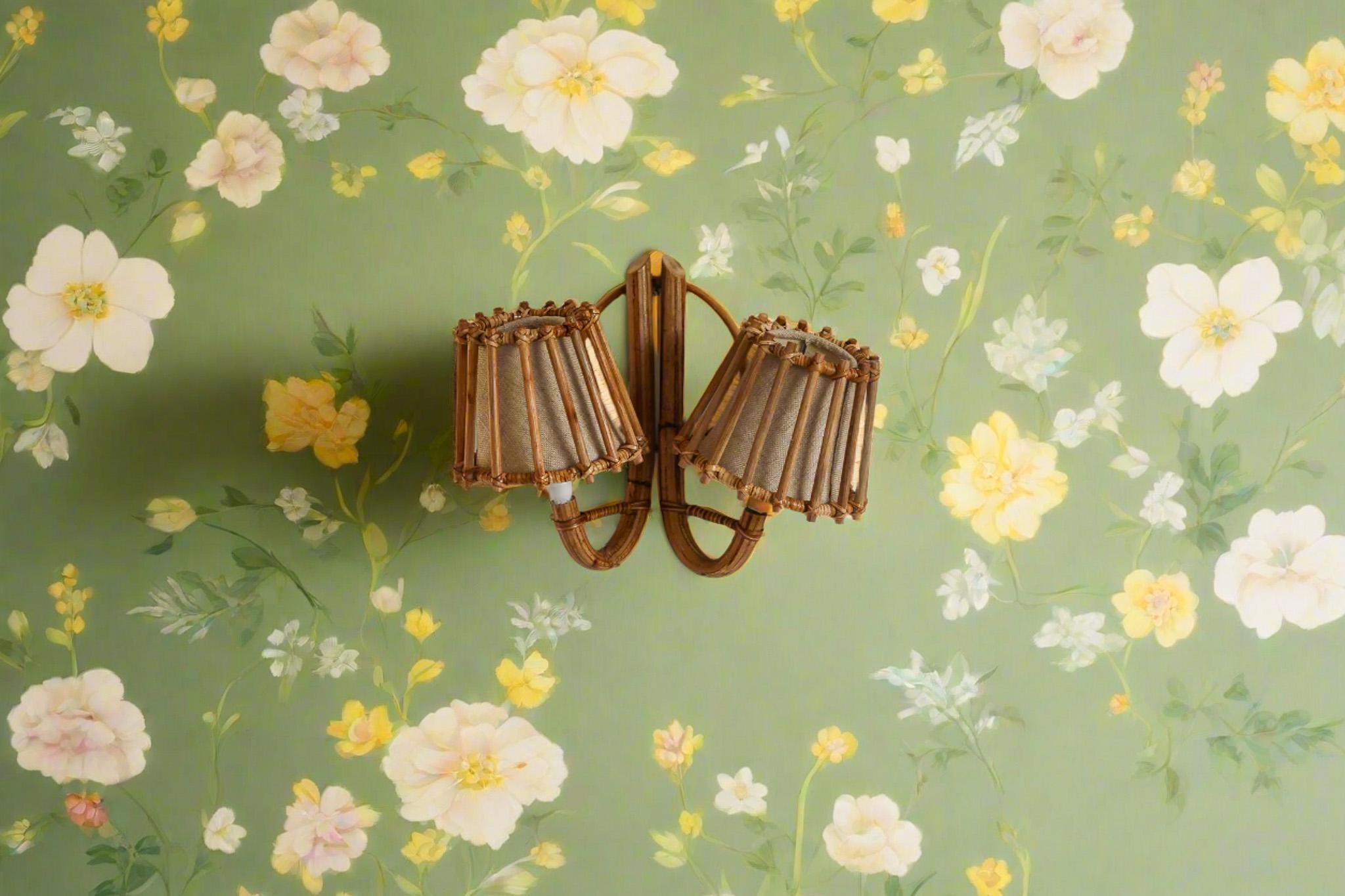 Lámpara de pared Doble Lápiz Reed scones Mid-century Modern Filipino en venta