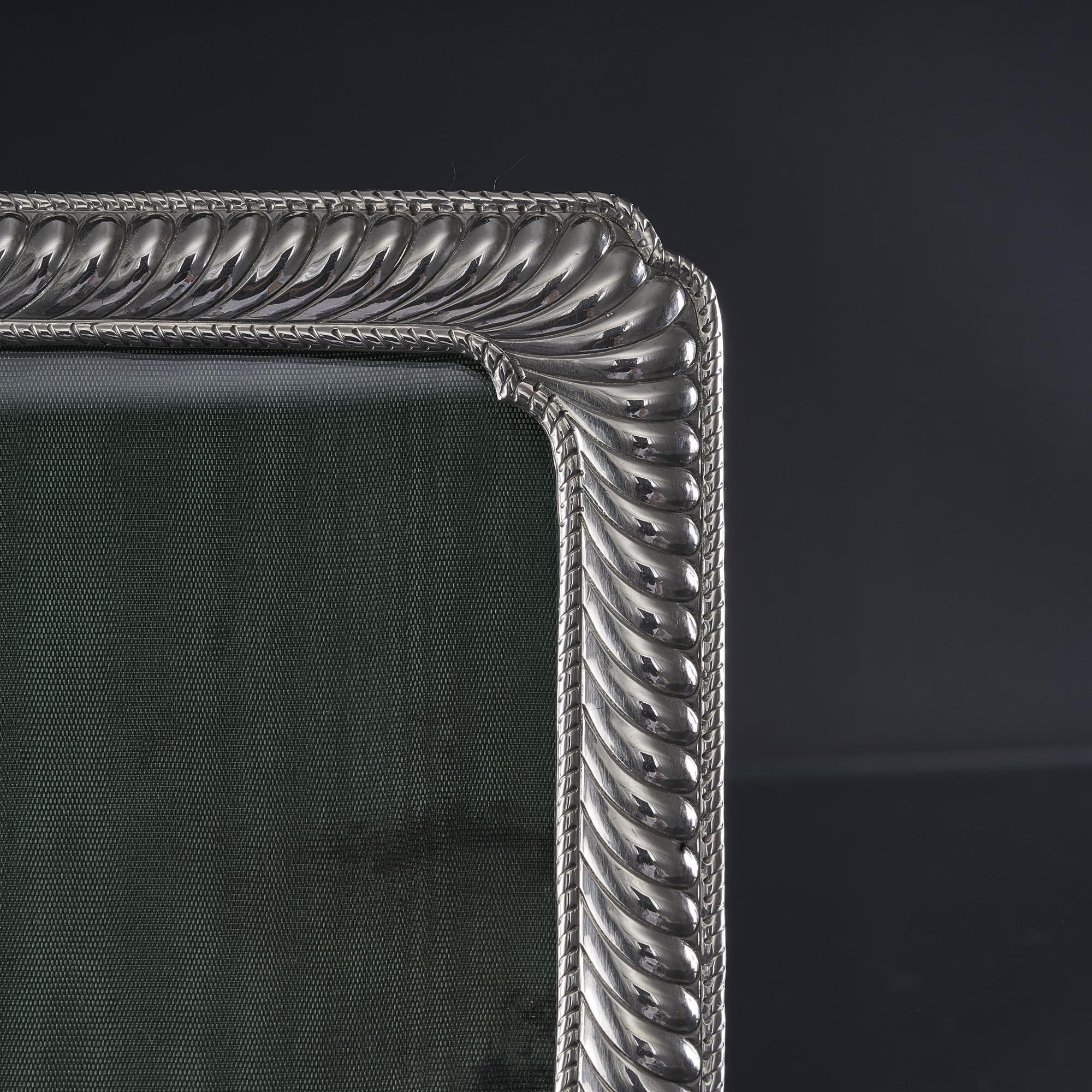 Marco de fotos de plata doble estilo retrato Fines del siglo XIX en venta