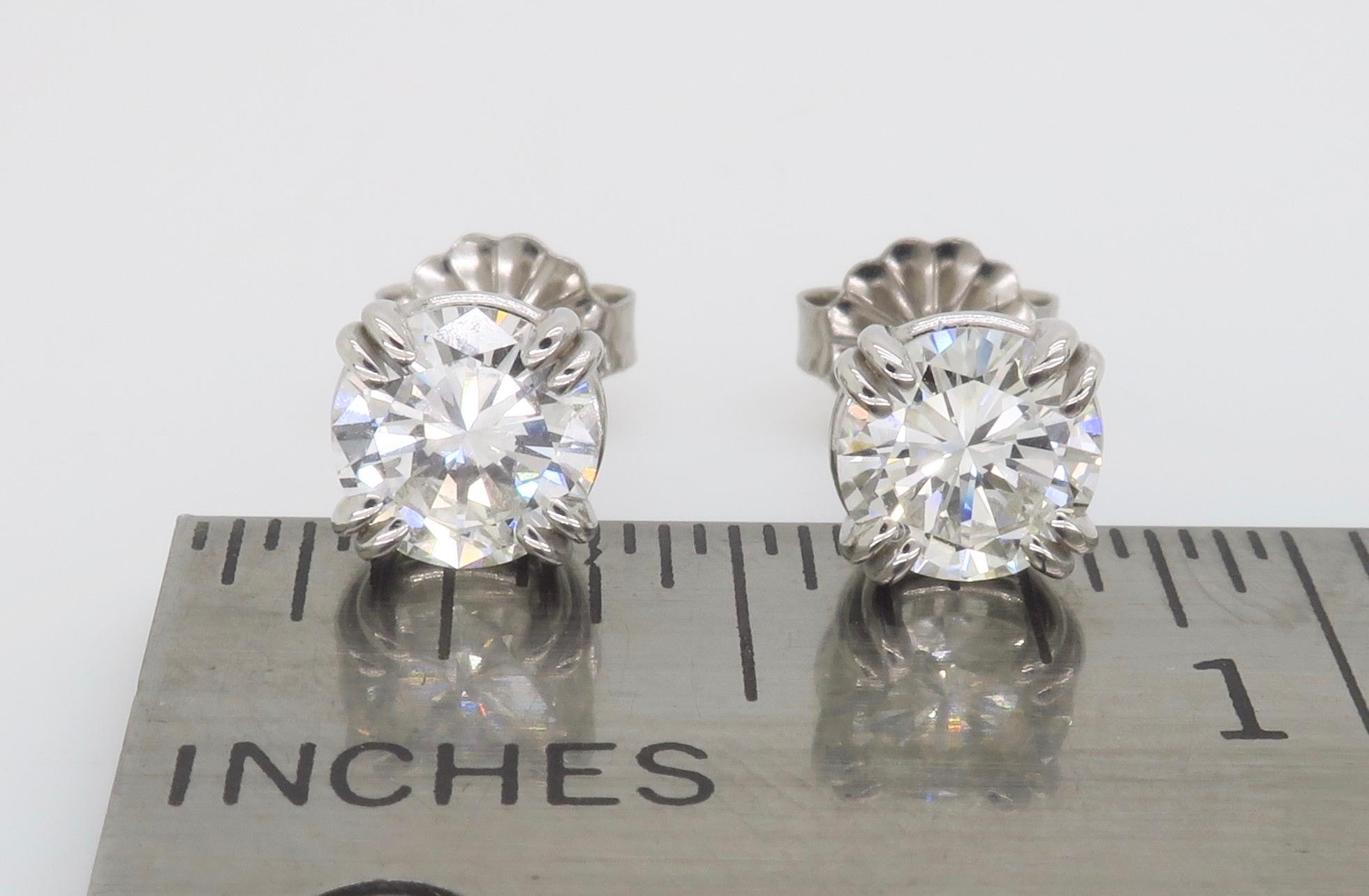 Double Prong Diamond Stud Earrings For Sale 9