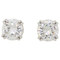 Pendientes de diamantes de doble garra