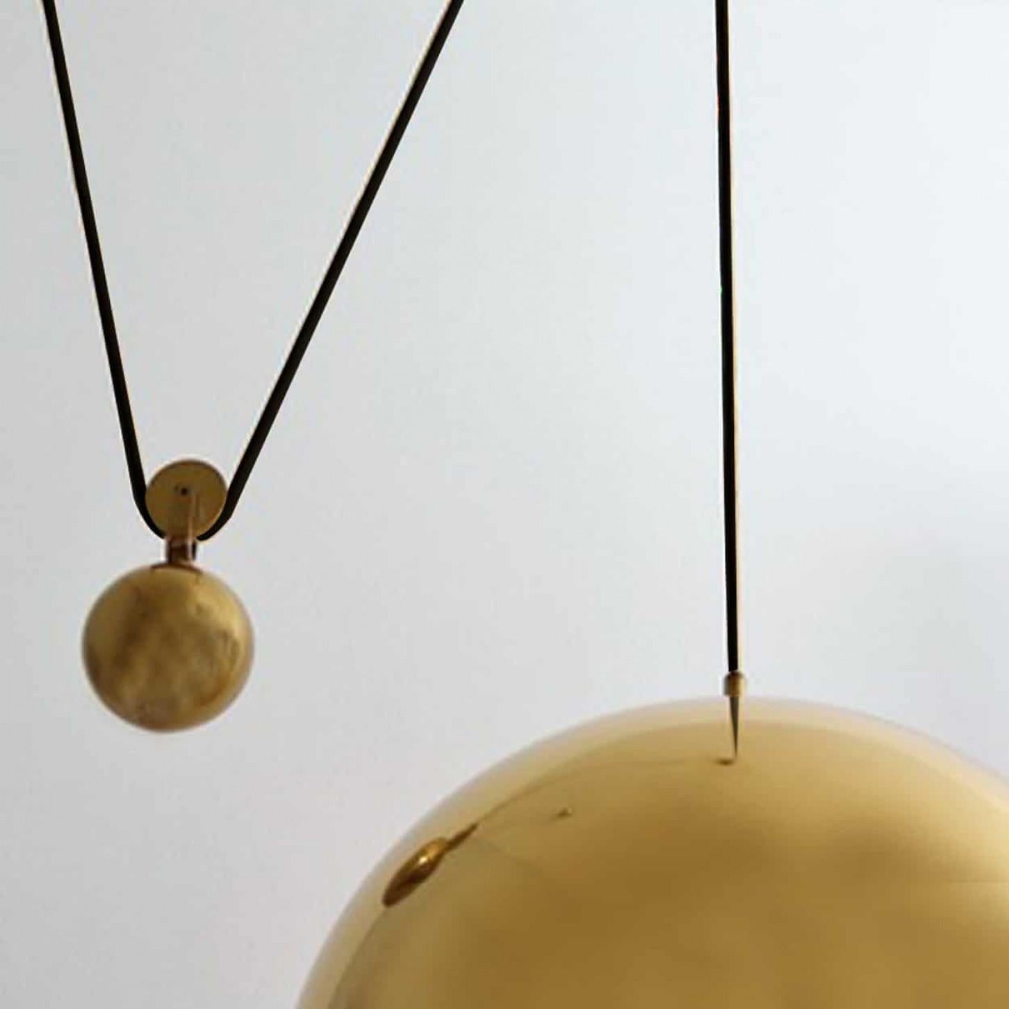 Lámpara colgante Double Pull Brass de Florian Schulz Siglo XXI y contemporáneo en venta