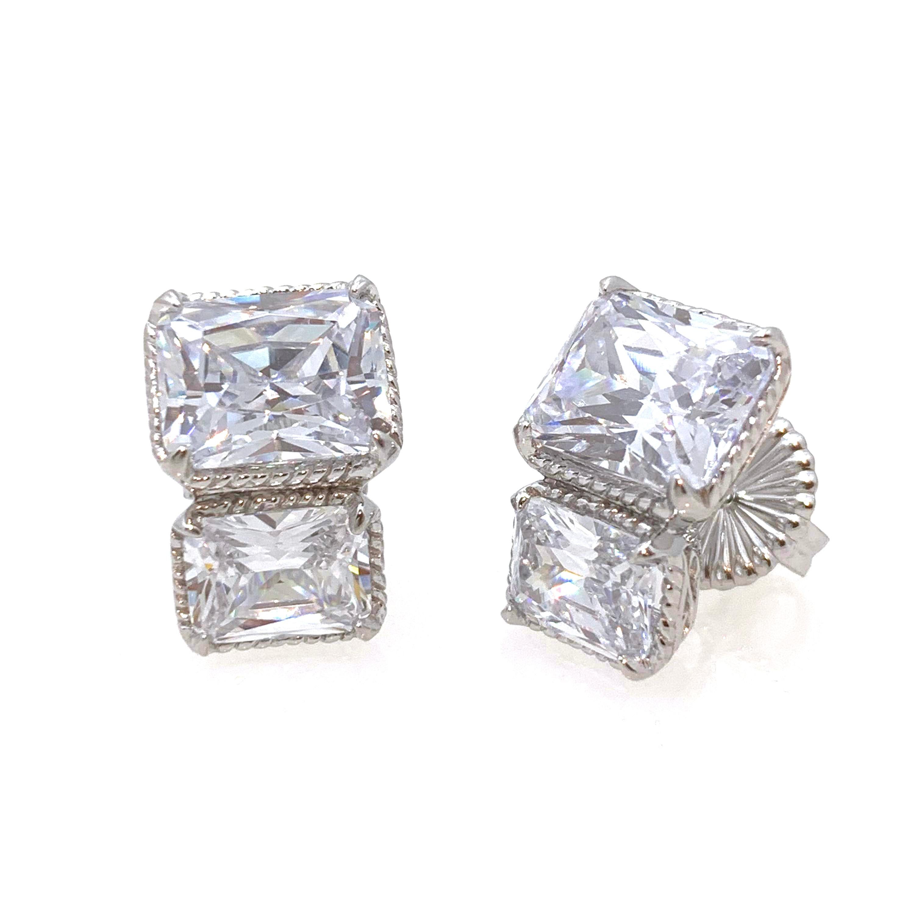 Double Radiant-cut Simulated Diamond Stud Sterling Silver Earrings In New Condition In Los Angeles, CA