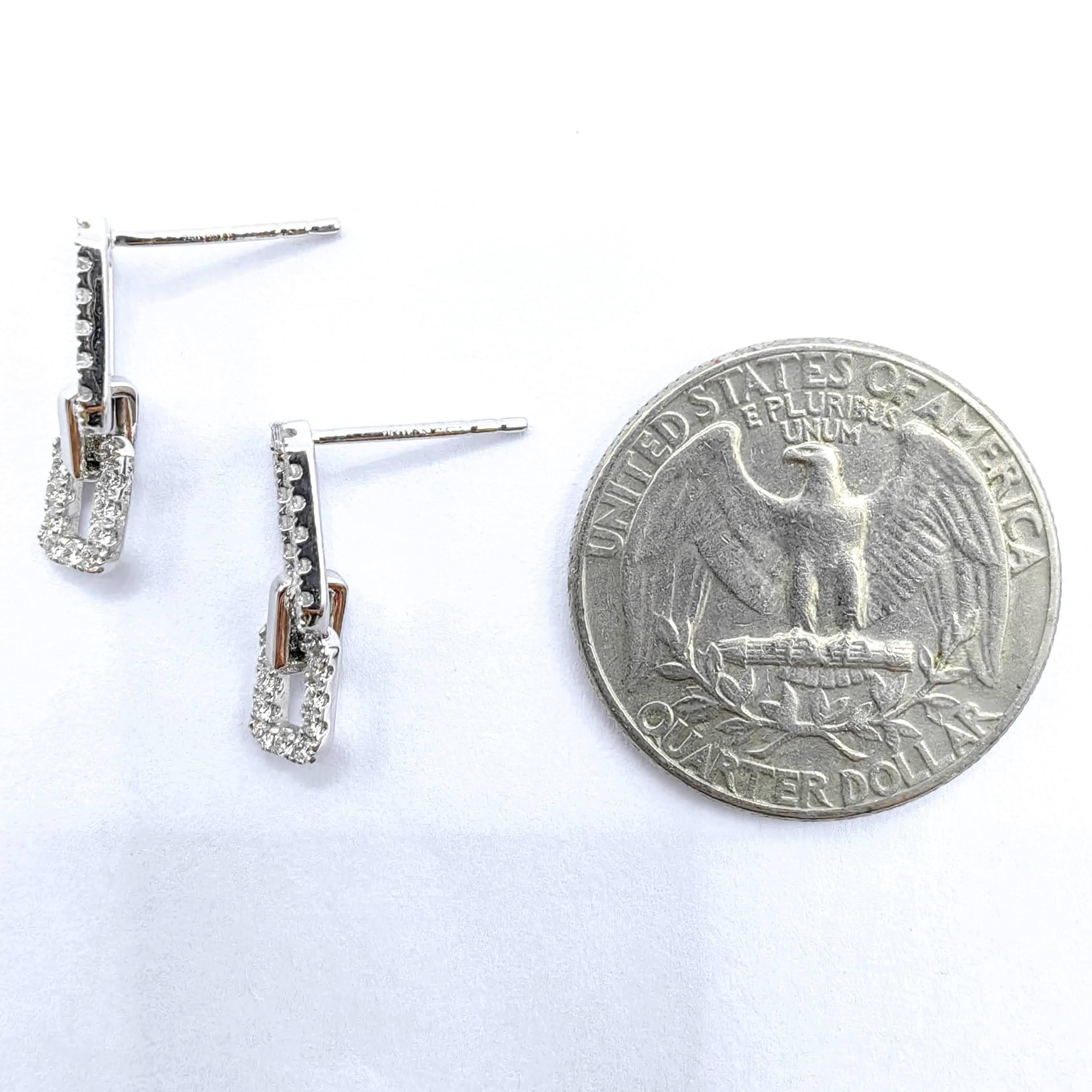 Doppeltes Rechteck A Link Rundschliff Pavé-Diamant Ohrringe in 18K Weißgold im Angebot 4