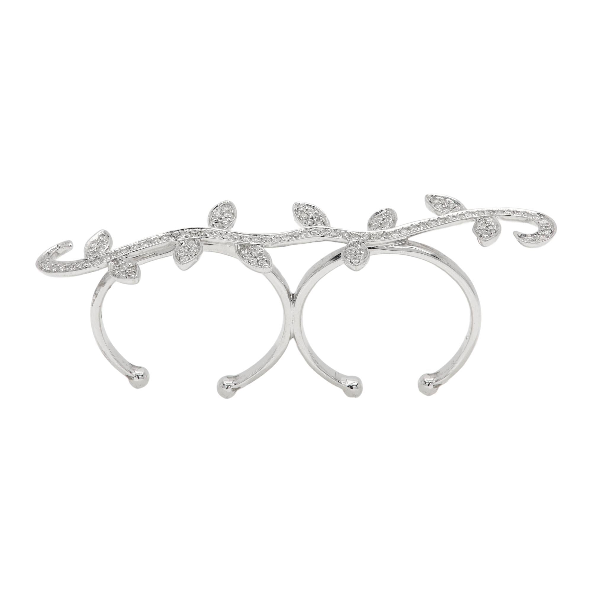 Trendy
Ring mit natürlichem Diamanten
Doppelter Stil mit Blattdesign
14k Weißgold
Fingergröße 7 