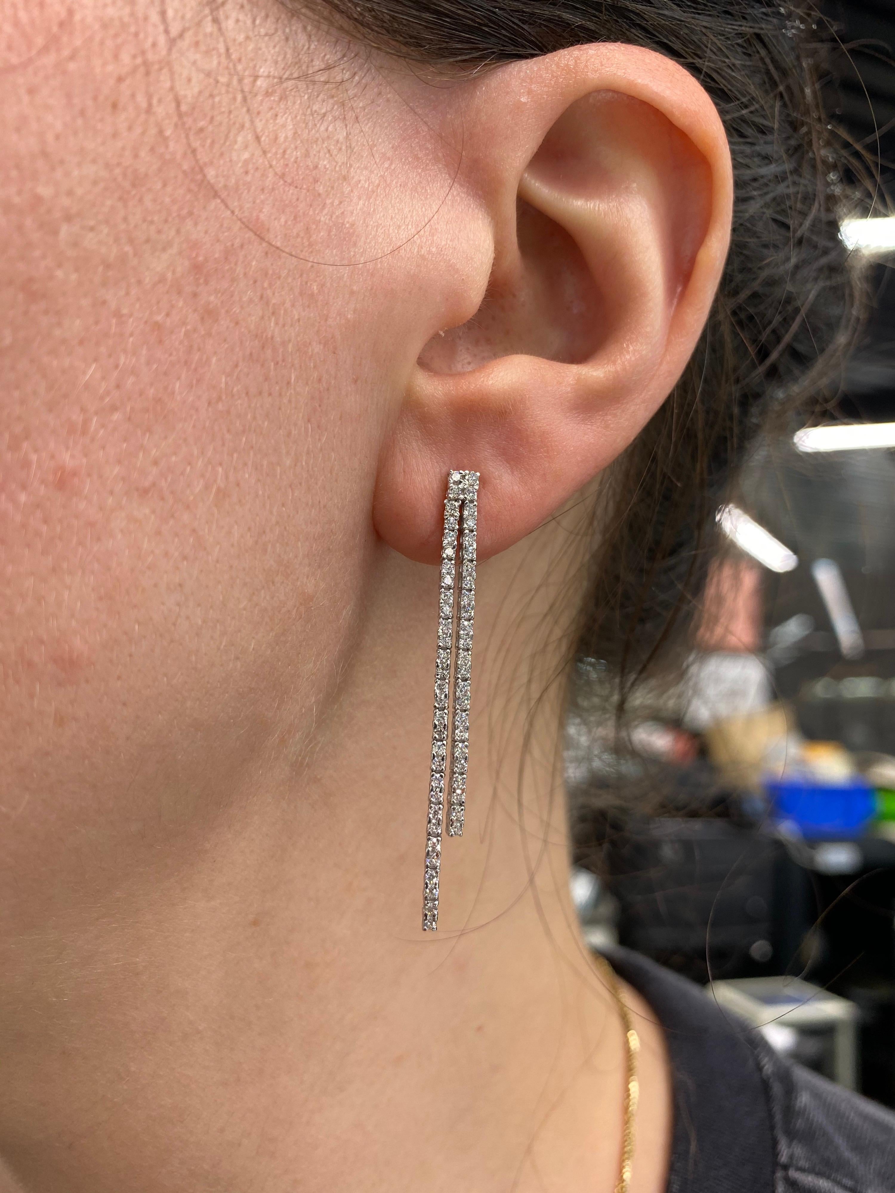Double-Row Diamond Drop Earrings 0.90 Carat 14 Karat White Gold In New Condition For Sale In New York, NY