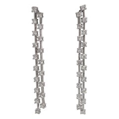 Boucles d'oreilles en goutte en or blanc 14 carats avec double rangée de diamants de 2 carats