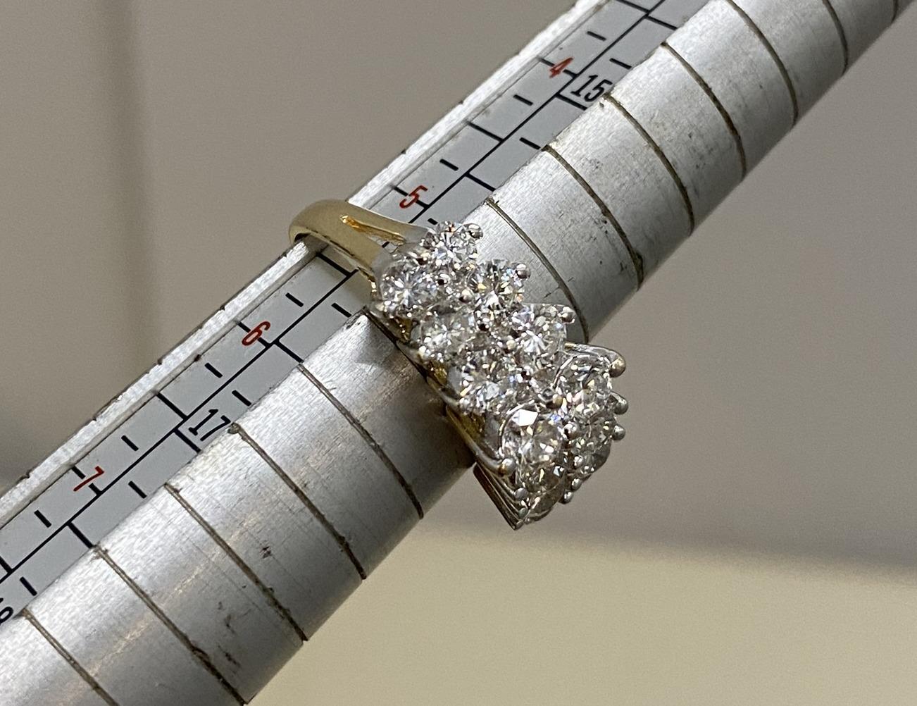 Doppelreihe aus Pyramidendiamanten 2::36 Karat + 18 Karat Weiß- und Gelbgoldring 11