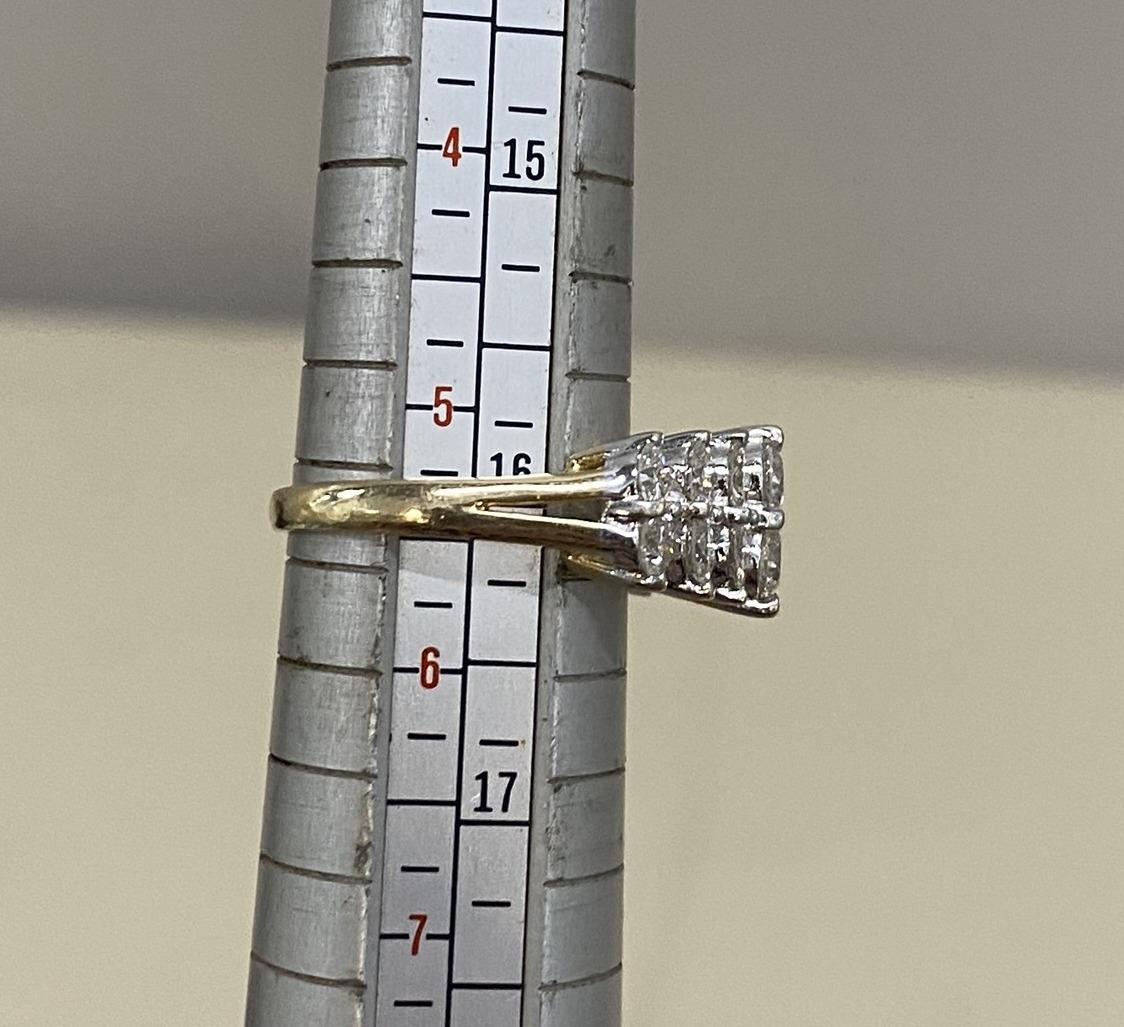 Doppelreihe aus Pyramidendiamanten 2::36 Karat + 18 Karat Weiß- und Gelbgoldring 12