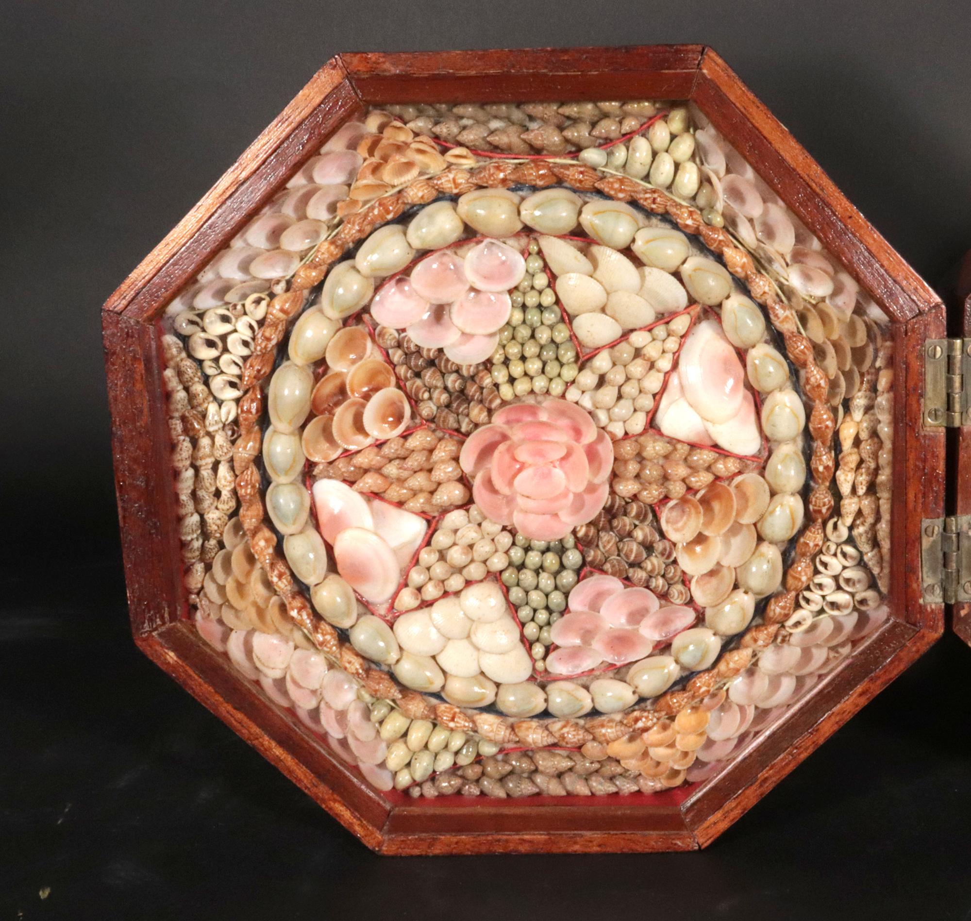 San Valentín marinero doble de conchas marinas con diseños de corazones y estrellas en Bueno estado para la venta en Downingtown, PA