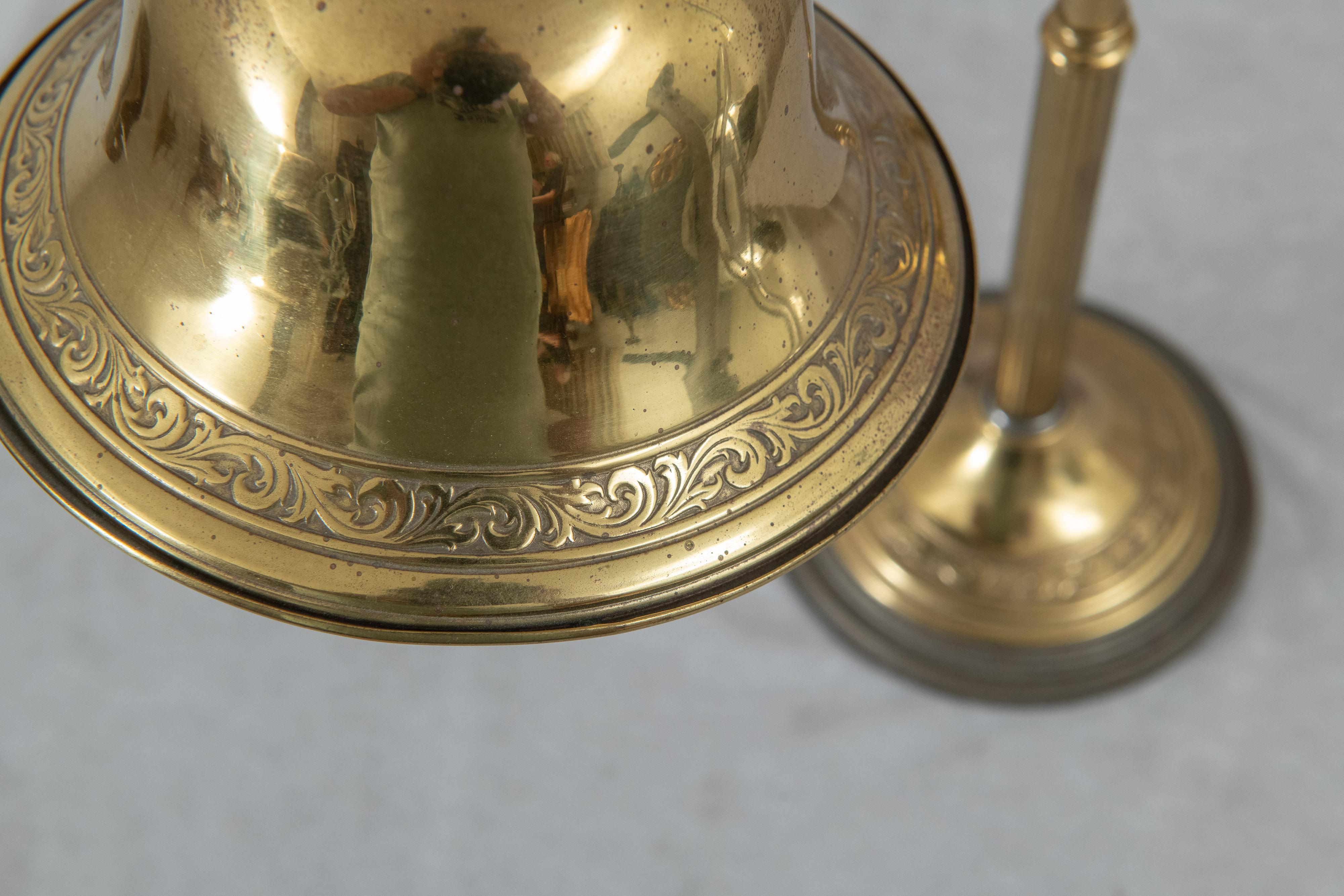 Lampe de banquier en laiton à double abat-jour, vers 1910 en vente 2