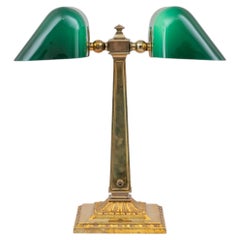 Lámpara de banquero "Emeralite" de doble pantalla, vidrio estuchado verde, pulido, ca. 1917