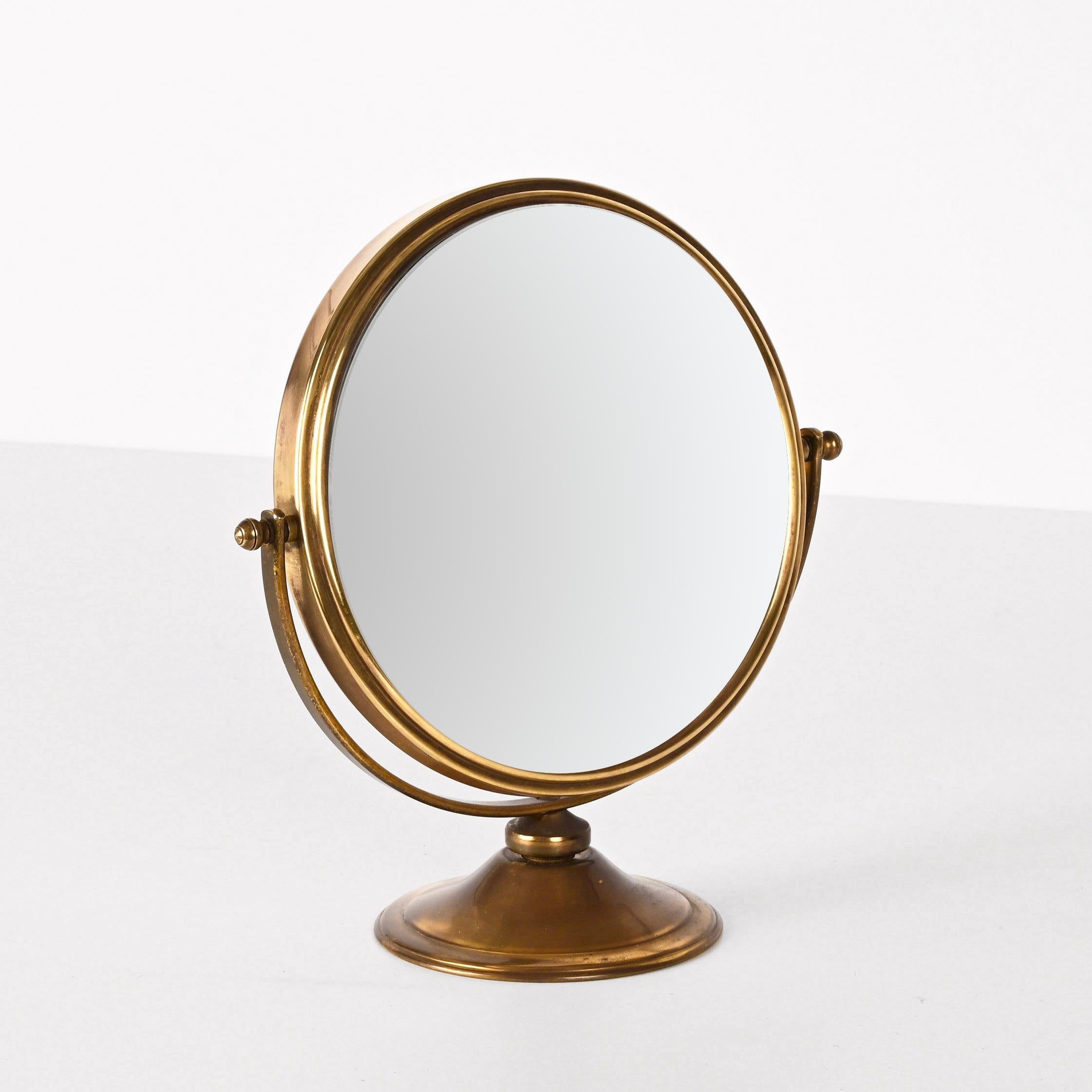 Mid-Century Modern Double-Sided Adjustable and Magnified Brass Vanity Italian Table Mirror, 1970s