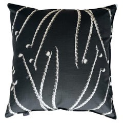 Coussin double face noir/blanc avec images de plantes tropicales fabriquées en Afrique du Sud