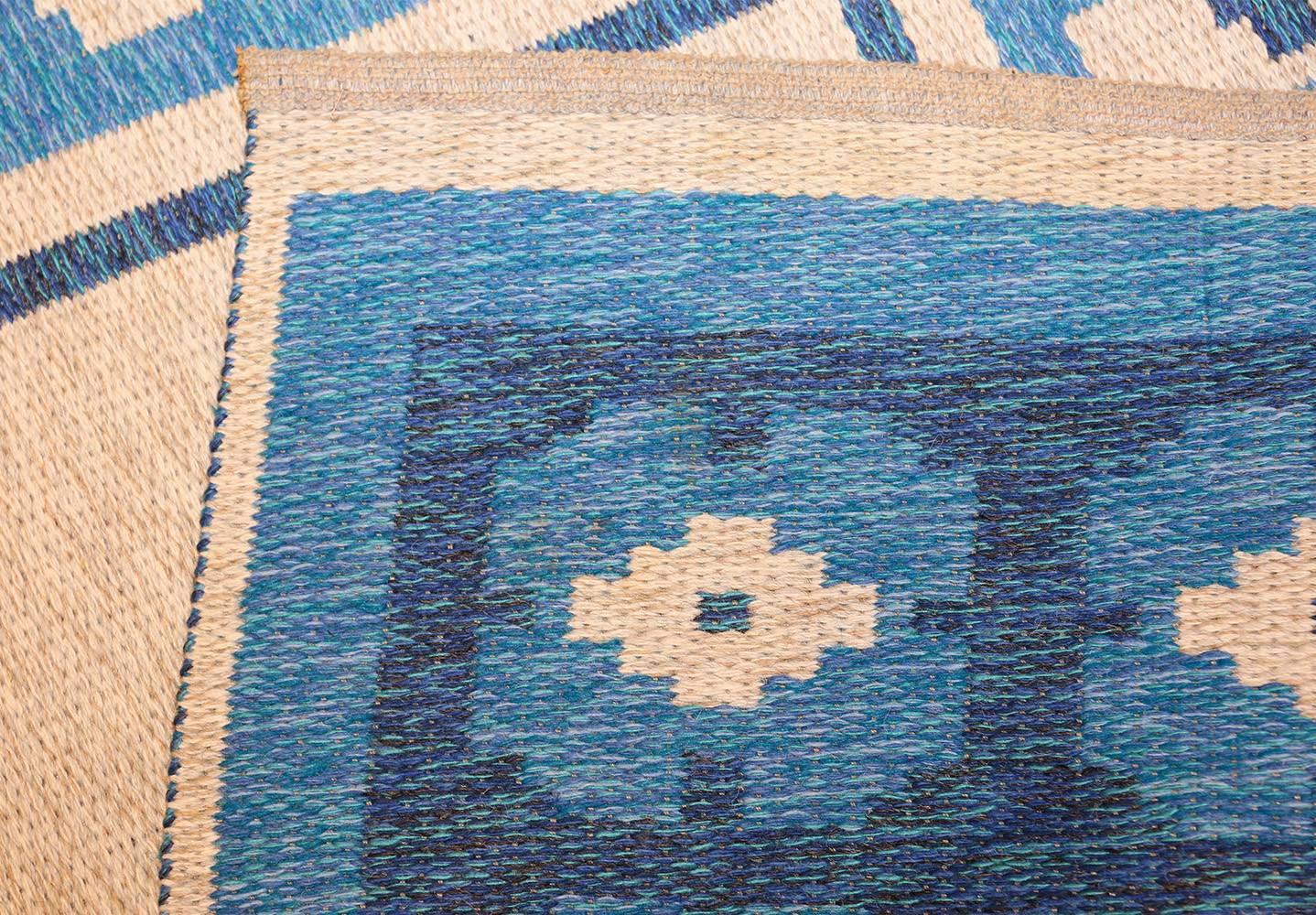 Hand-Woven Double-Sided Blue Vintage Swedish Kilim. Size: 4 ft 6 in x 6 ft 8 in 