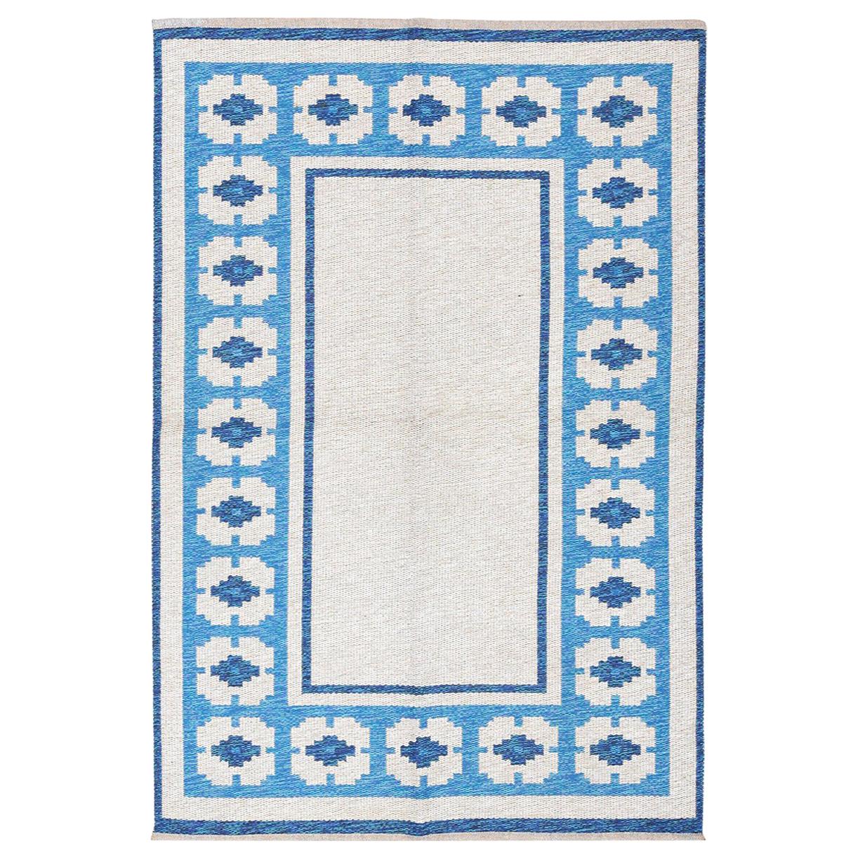 Double-Sided Blue Vintage Swedish Kilim. Size: 4 ft 6 in x 6 ft 8 in 