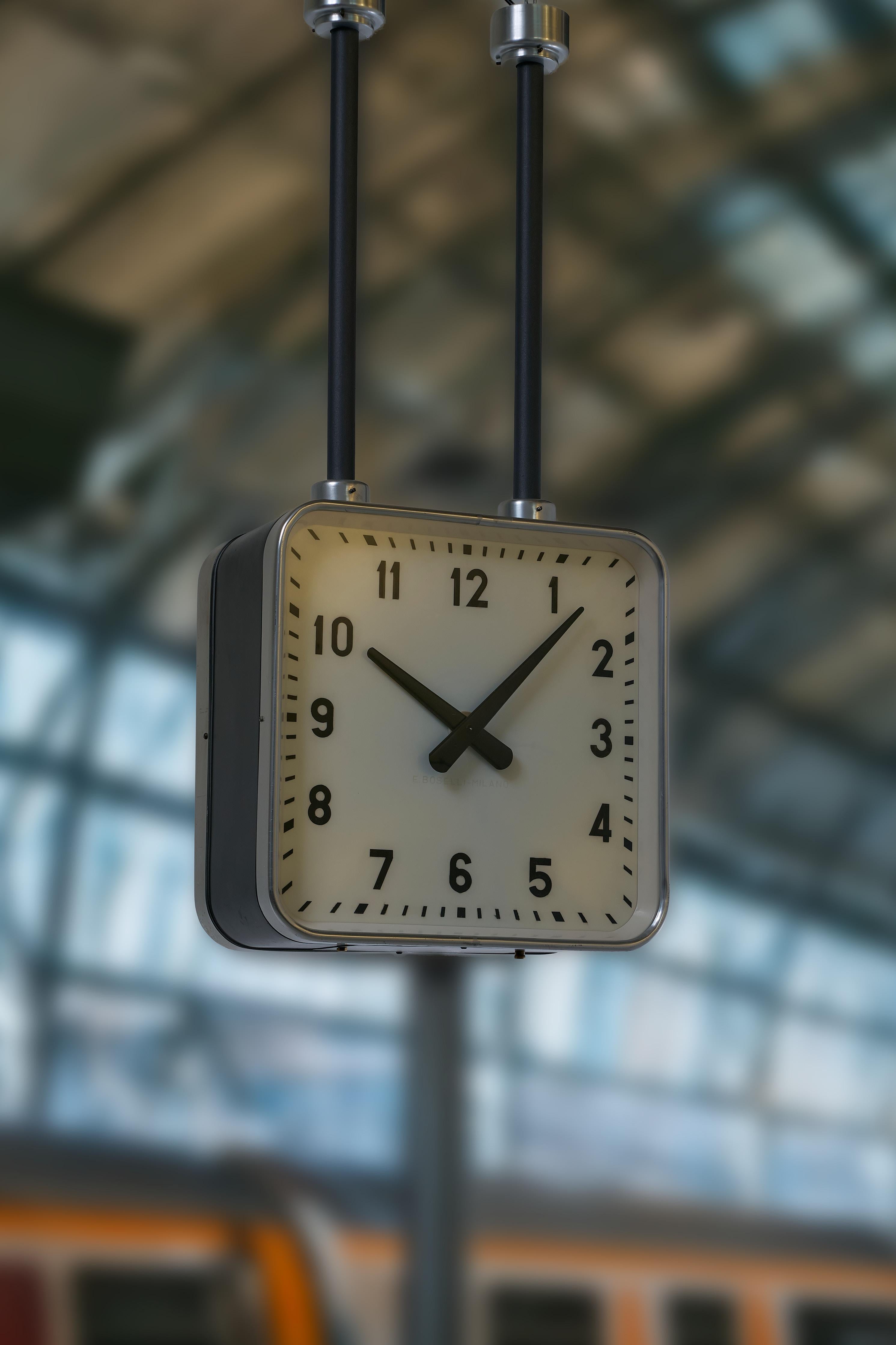 Double-Sided Ceiling clock by Gio Ponti for Enrico Boselli, Italy, 1940's For Sale 3