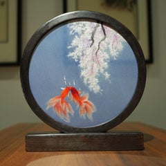 Double-Sided Embroidery Goldfish Artwork – Handcrafted Silk Feng Shui Decor