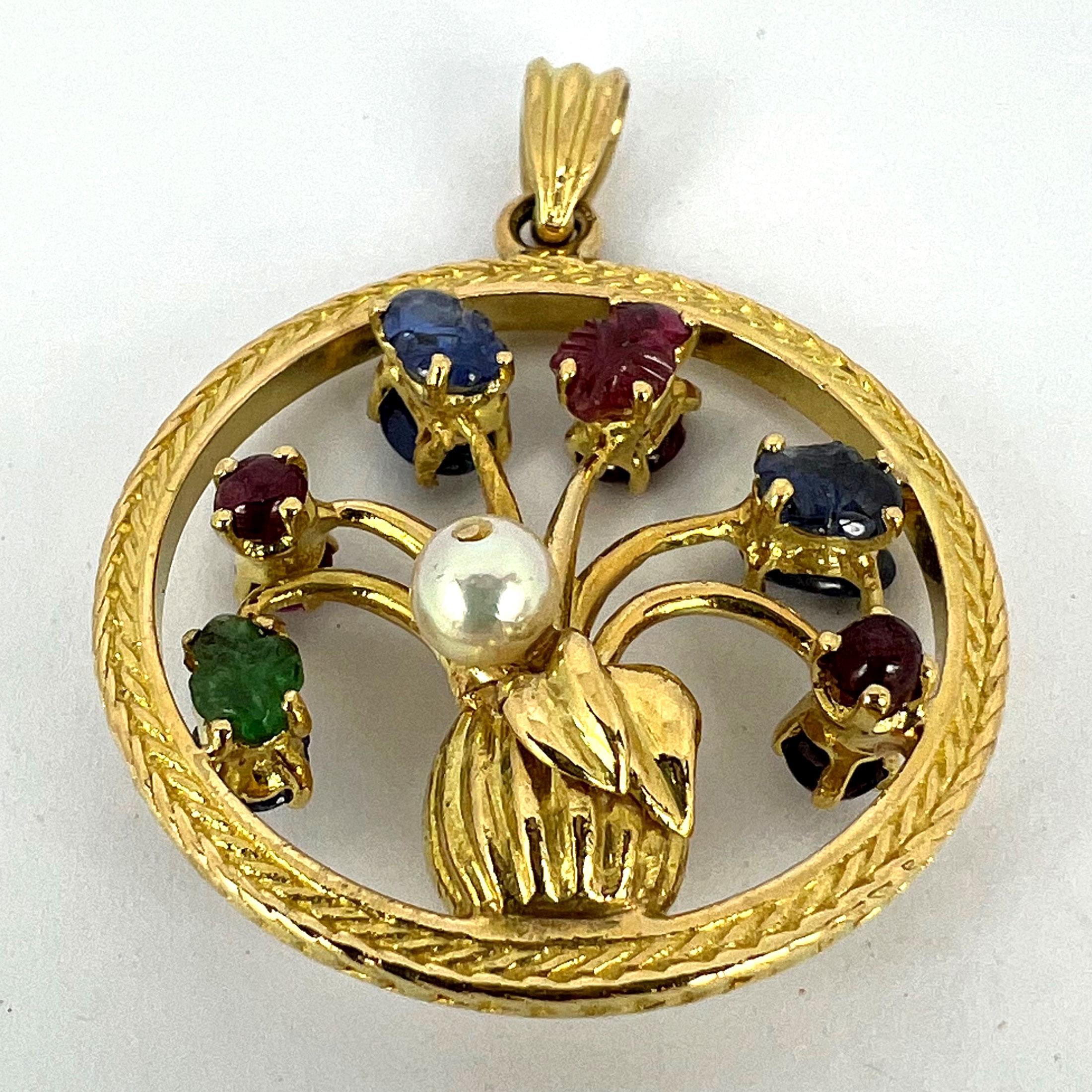 Double Sided Flower Vase 18K Yellow Gold Carved Sapphire Ruby Emerald Pendant For Sale 12