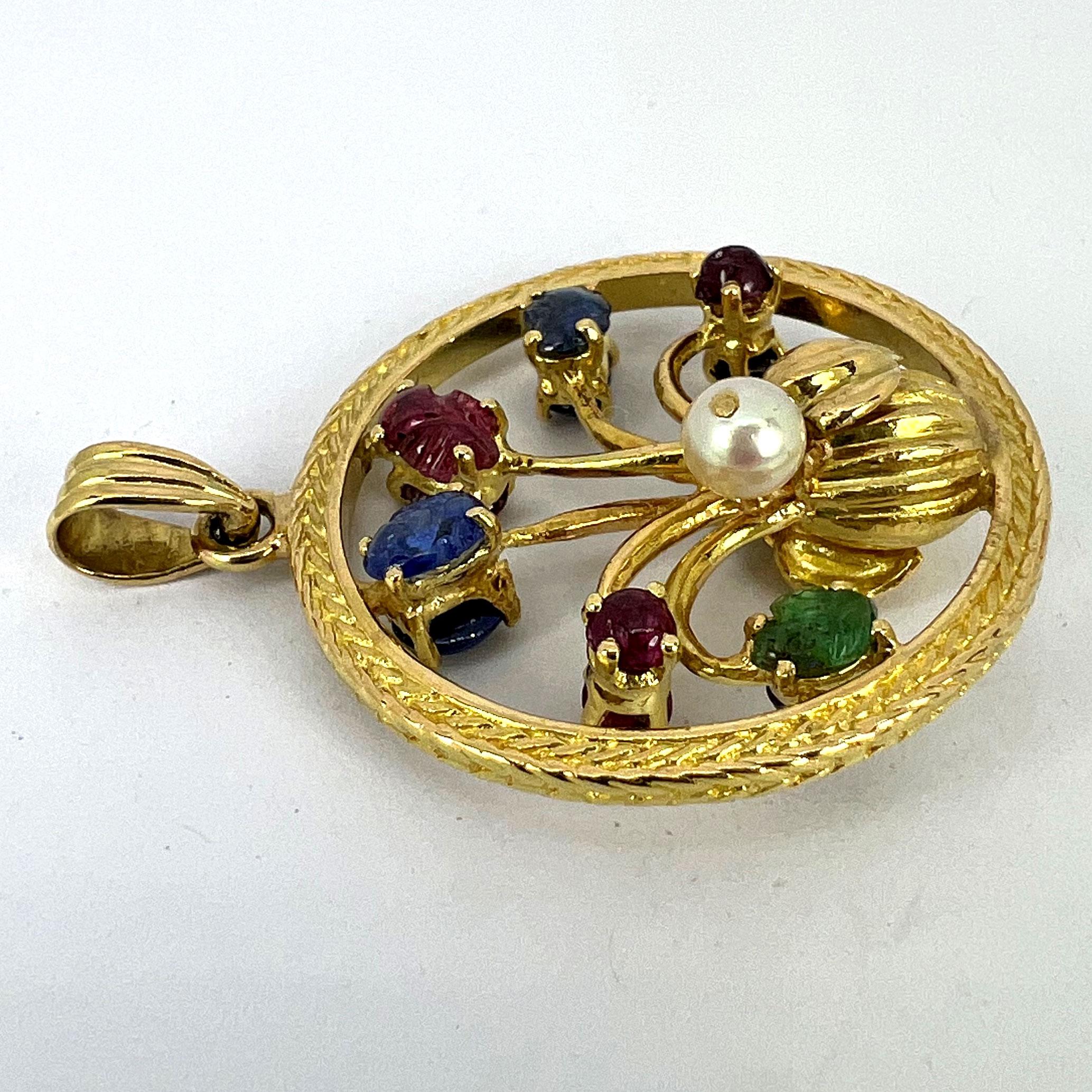 Double Sided Flower Vase 18K Yellow Gold Carved Sapphire Ruby Emerald Pendant For Sale 14